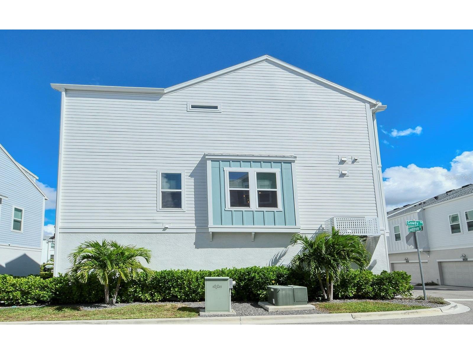 2300 Lindstrom Street Sarasota FL 34237 A4693299 image8