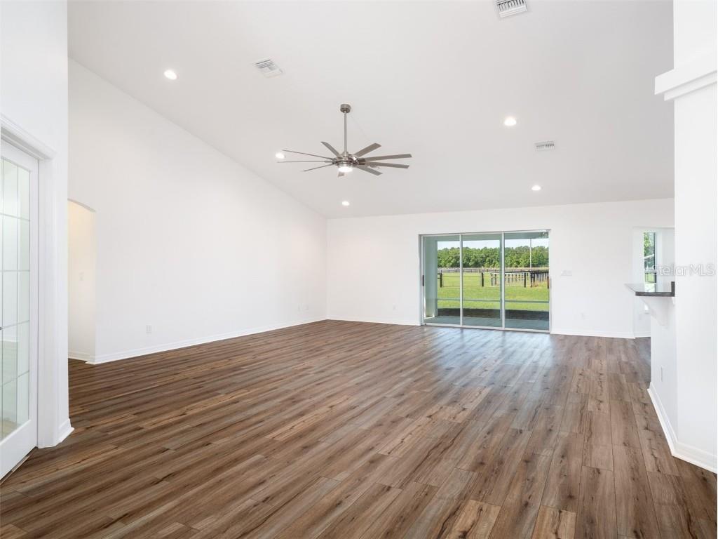 2300 NW 110th Avenue Ocala FL 34482 OM698232 image7