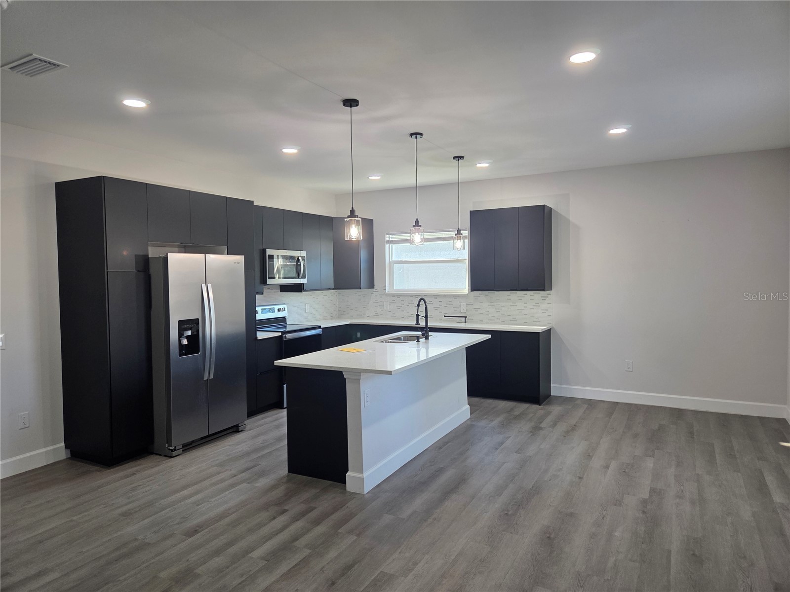 2300 Parrot Street North Port FL 34286 A4685695 image2