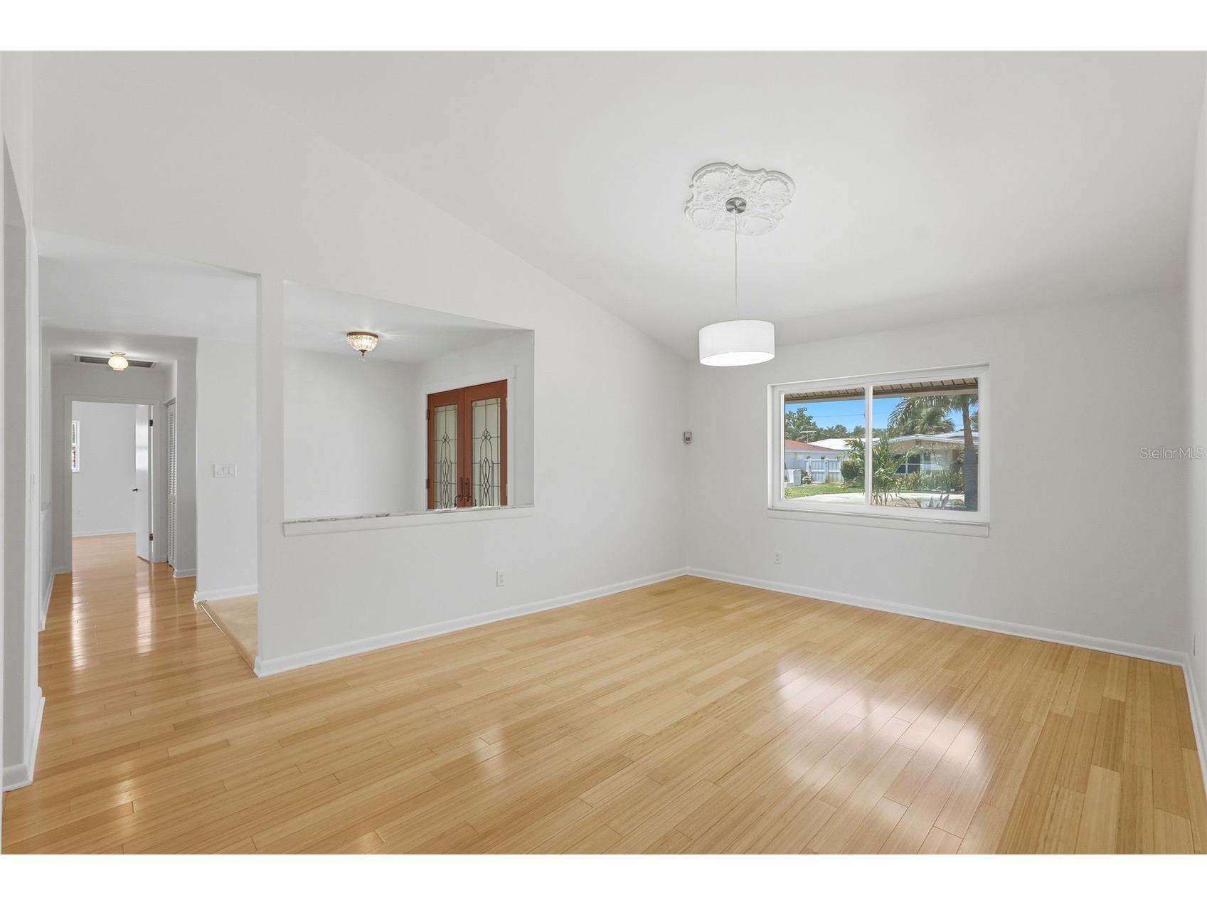 2300 S Shore Drive SE Saint Petersburg FL 33705 TB8504706 image10