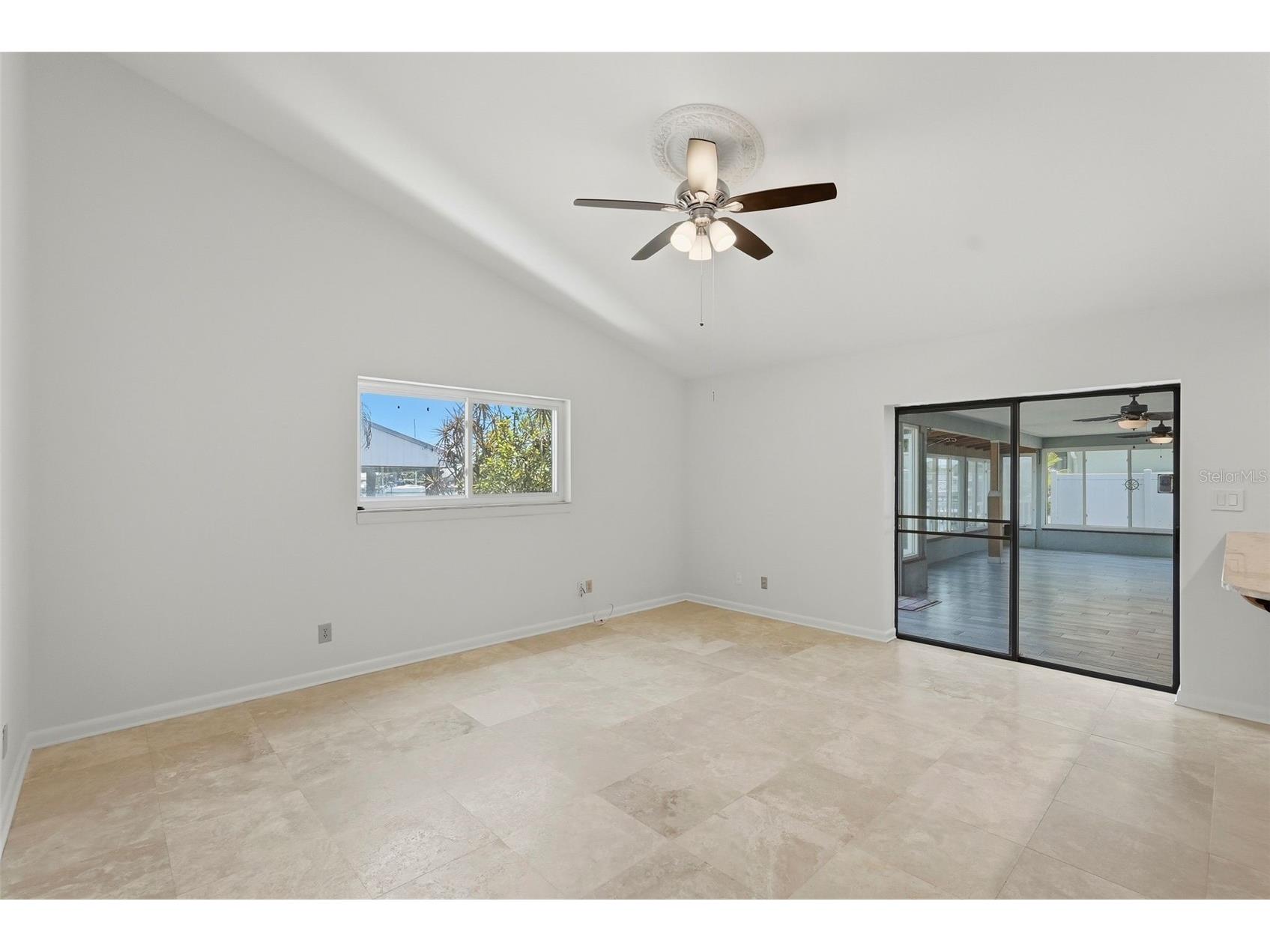 2300 S Shore Drive SE Saint Petersburg FL 33705 TB8504706 image21