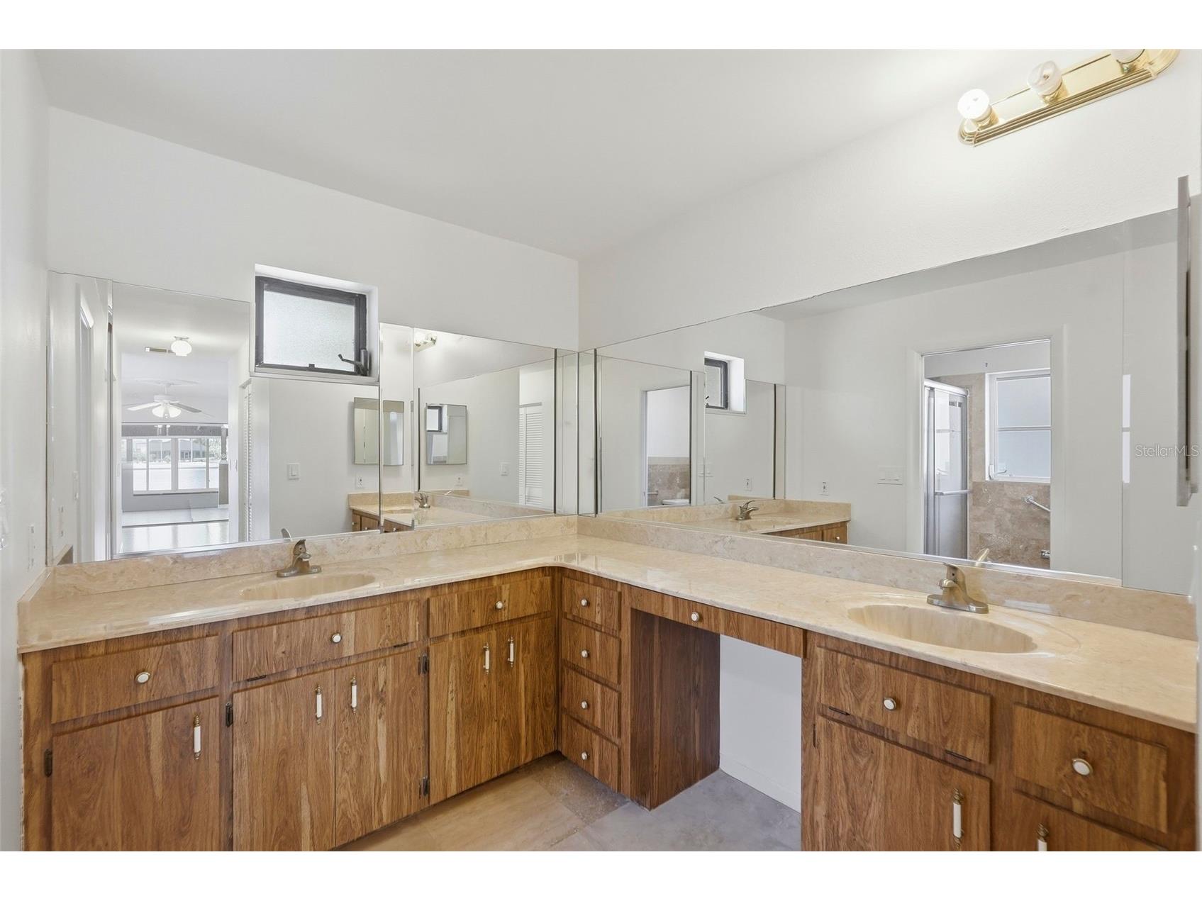 2300 S Shore Drive SE Saint Petersburg FL 33705 TB8504706 image24