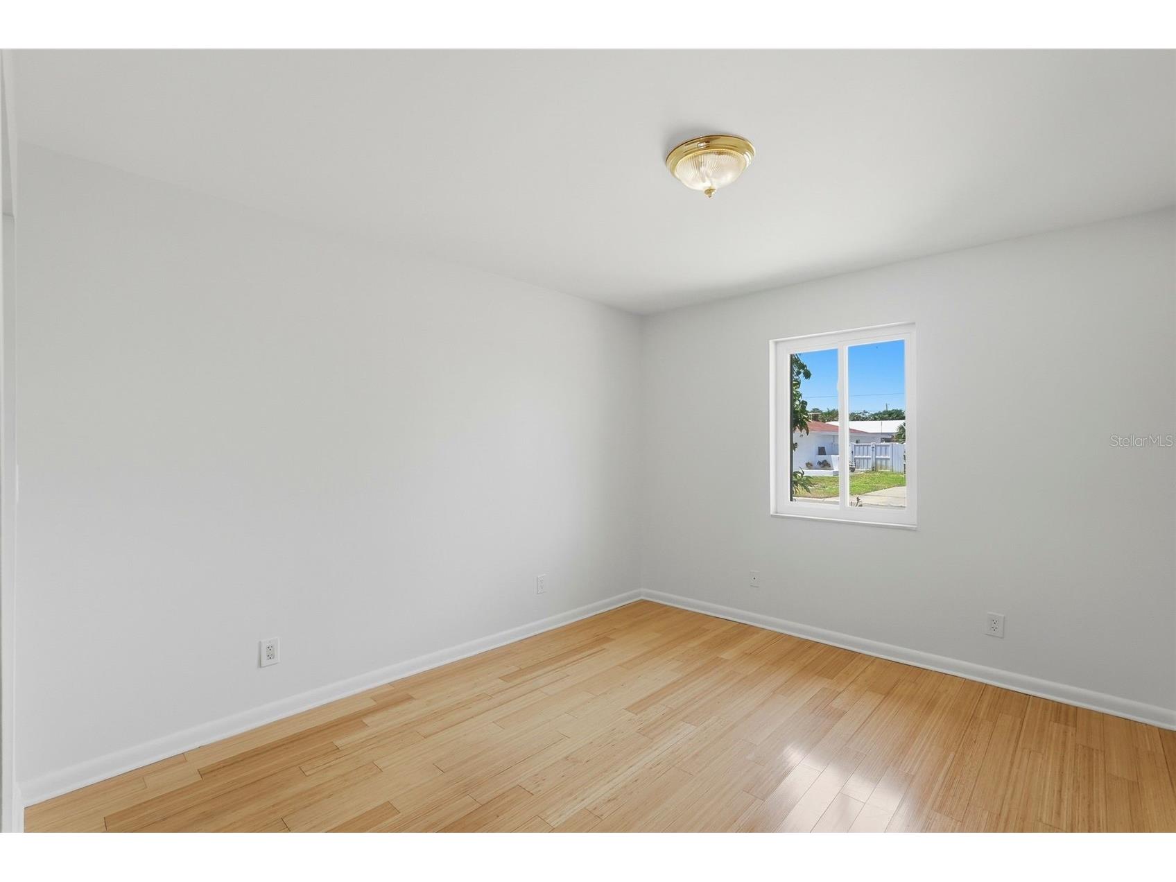 2300 S Shore Drive SE Saint Petersburg FL 33705 TB8504706 image28