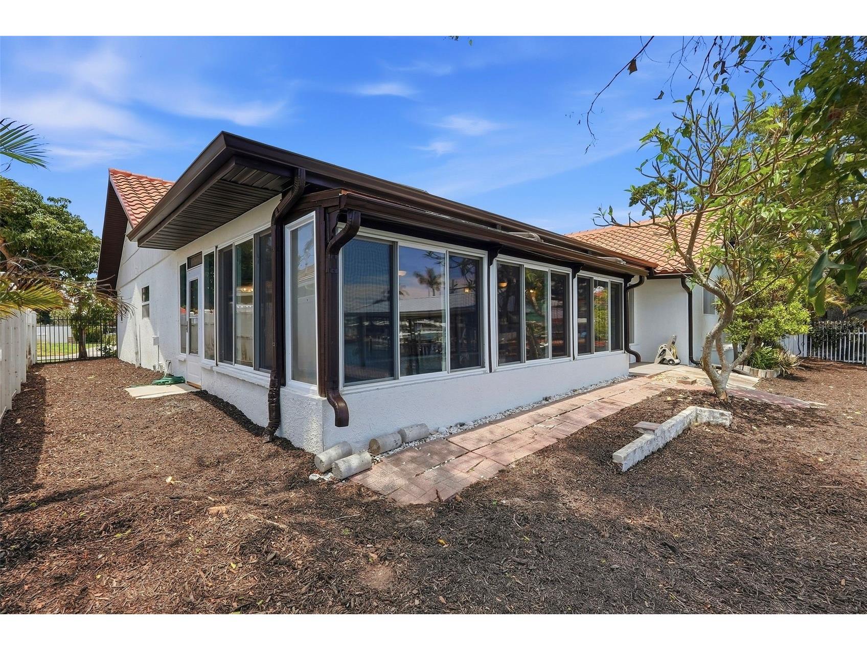 2300 S Shore Drive SE Saint Petersburg FL 33705 TB8504706 image40