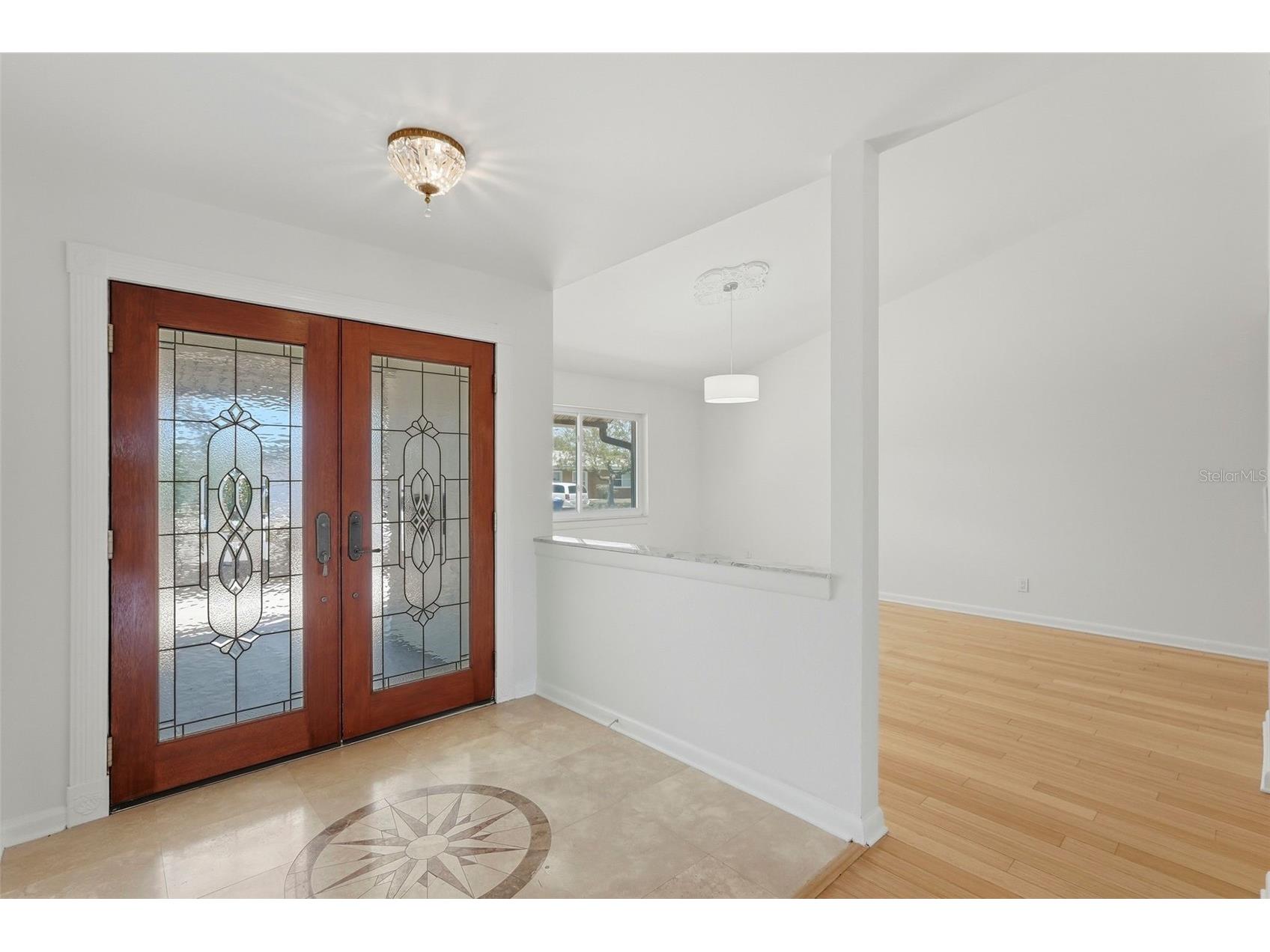 2300 S Shore Drive SE Saint Petersburg FL 33705 TB8504706 image9