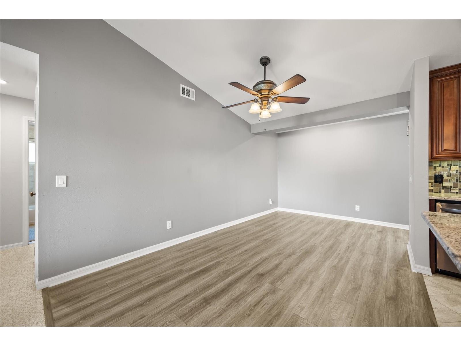 2300 Stepping Stone Court Orlando FL 32837 O6373576 image12