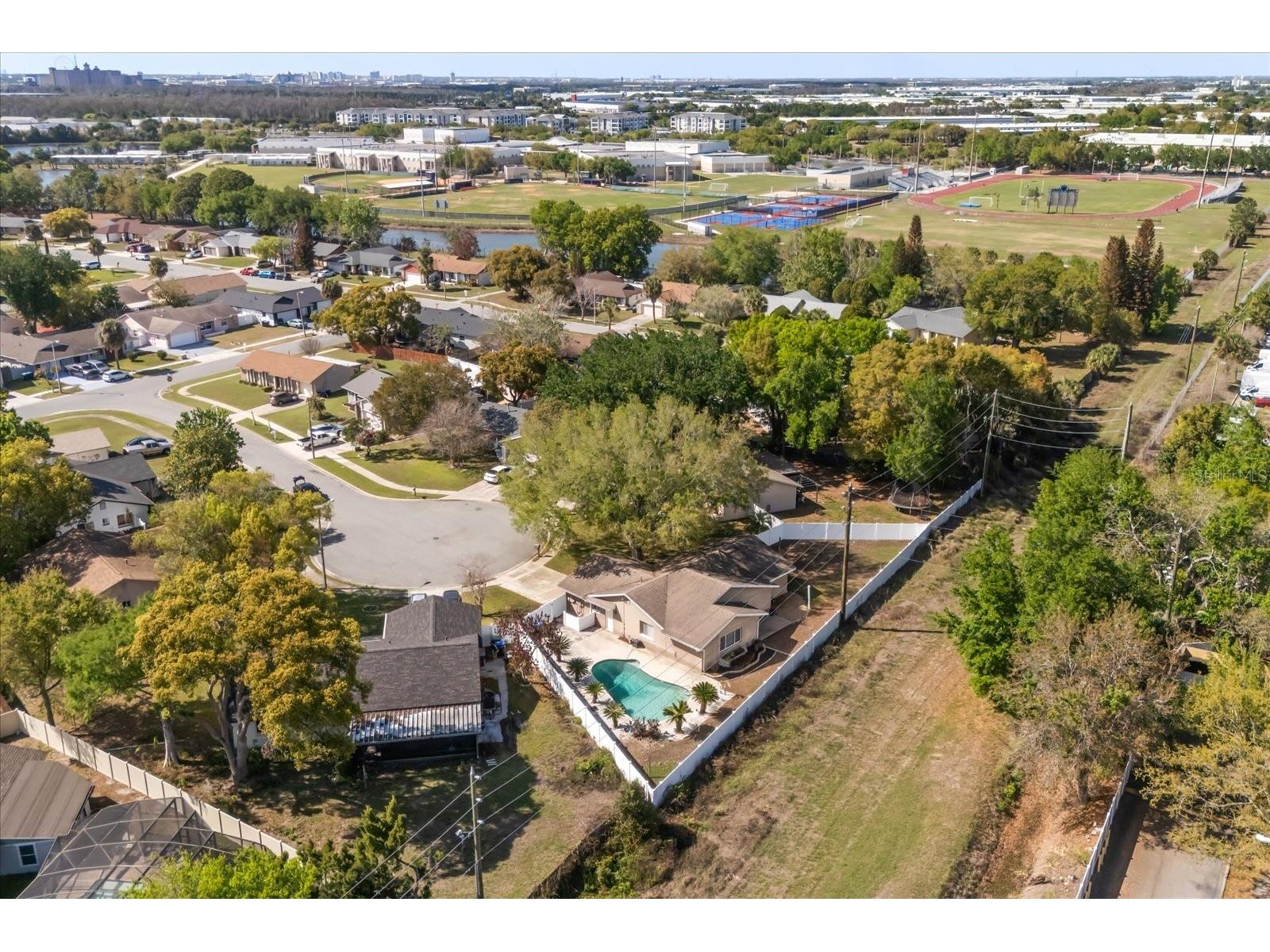 2300 Stepping Stone Court Orlando FL 32837 O6373576 image32