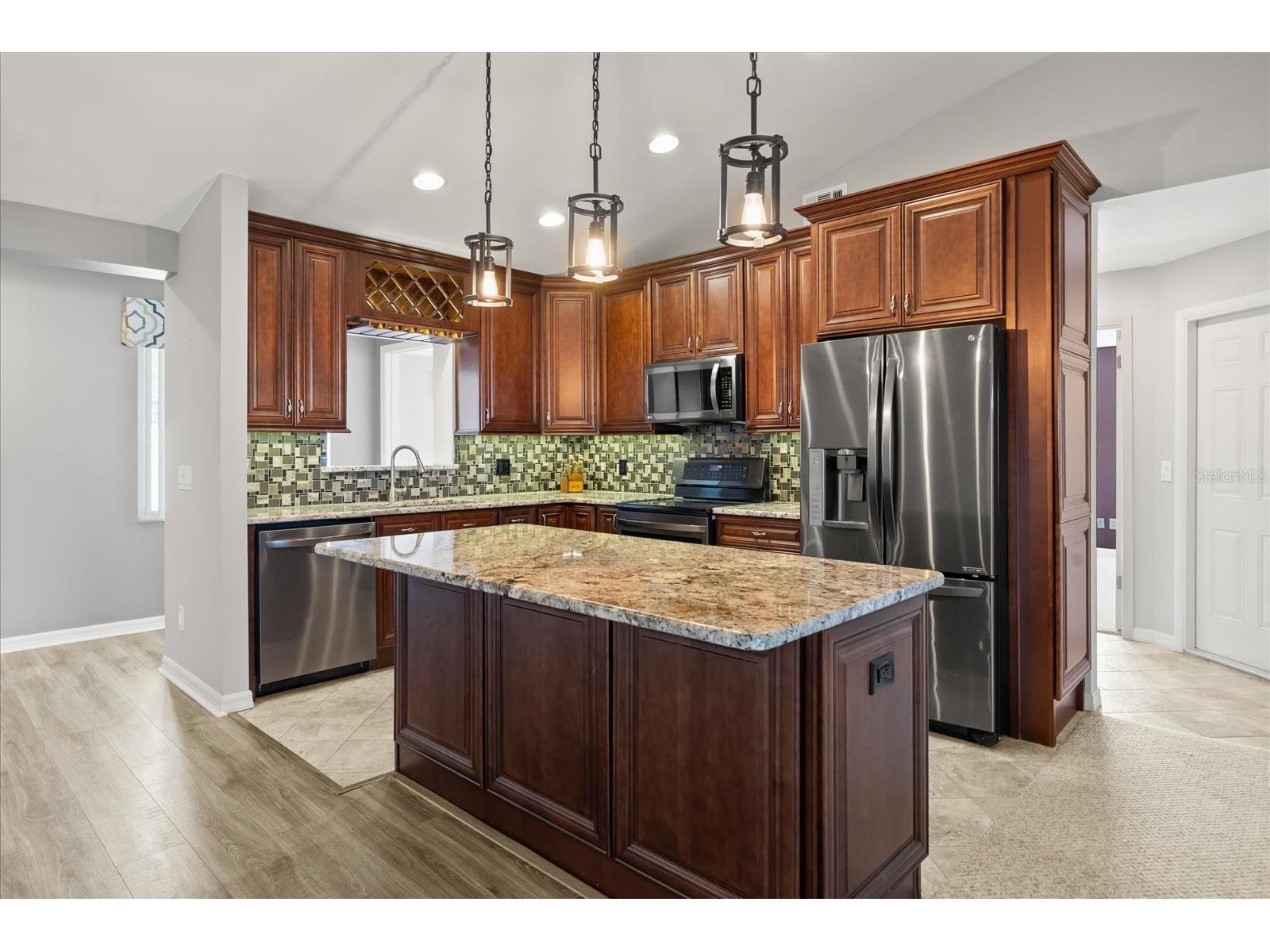 2300 Stepping Stone Court Orlando FL 32837 O6373576 image4
