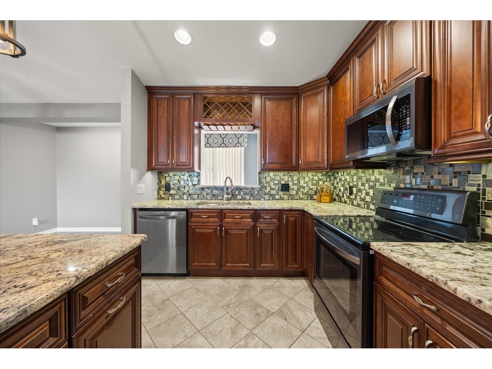 2300 Stepping Stone Court Orlando FL 32837 O6373576 image6