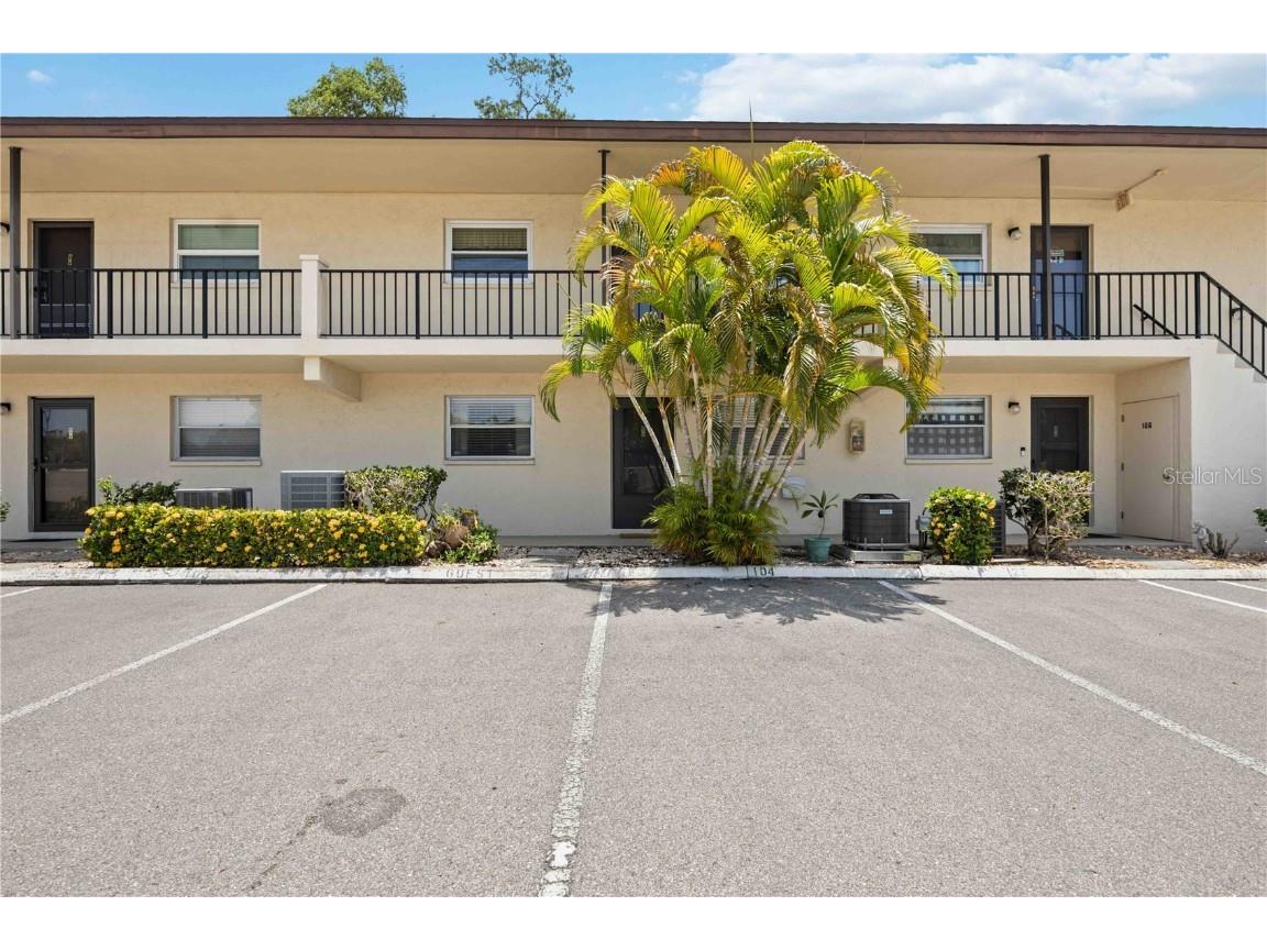 2300 Stickney Point Road #104 Sarasota FL 34231 A4613008 image1