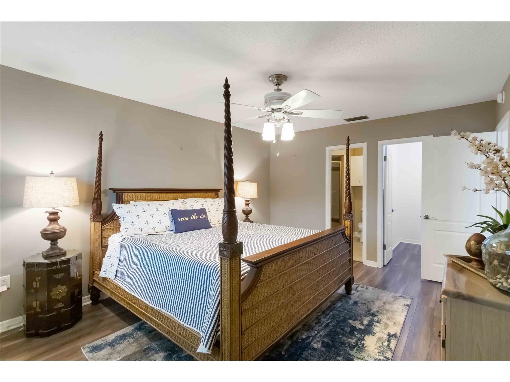 2300 Stickney Point Road #125 Sarasota FL 34231 A4665173 image8