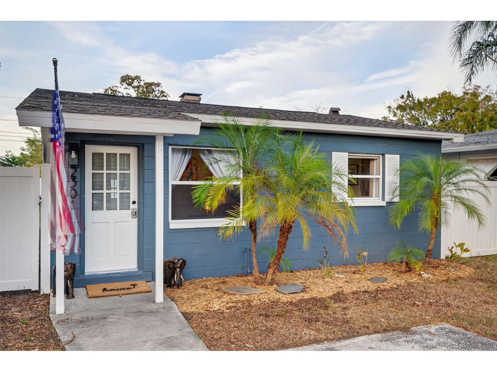2301 14th Avenue N Saint Petersburg FL 33713 TB8473250 image1