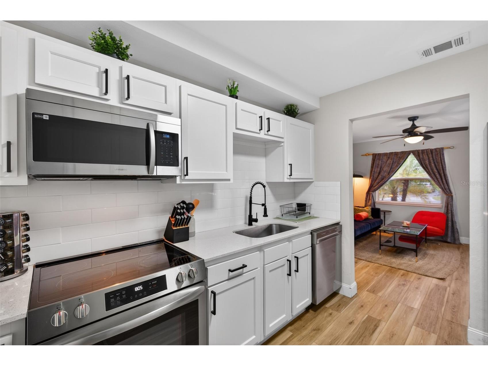2301 14th Avenue N Saint Petersburg FL 33713 TB8473250 image21