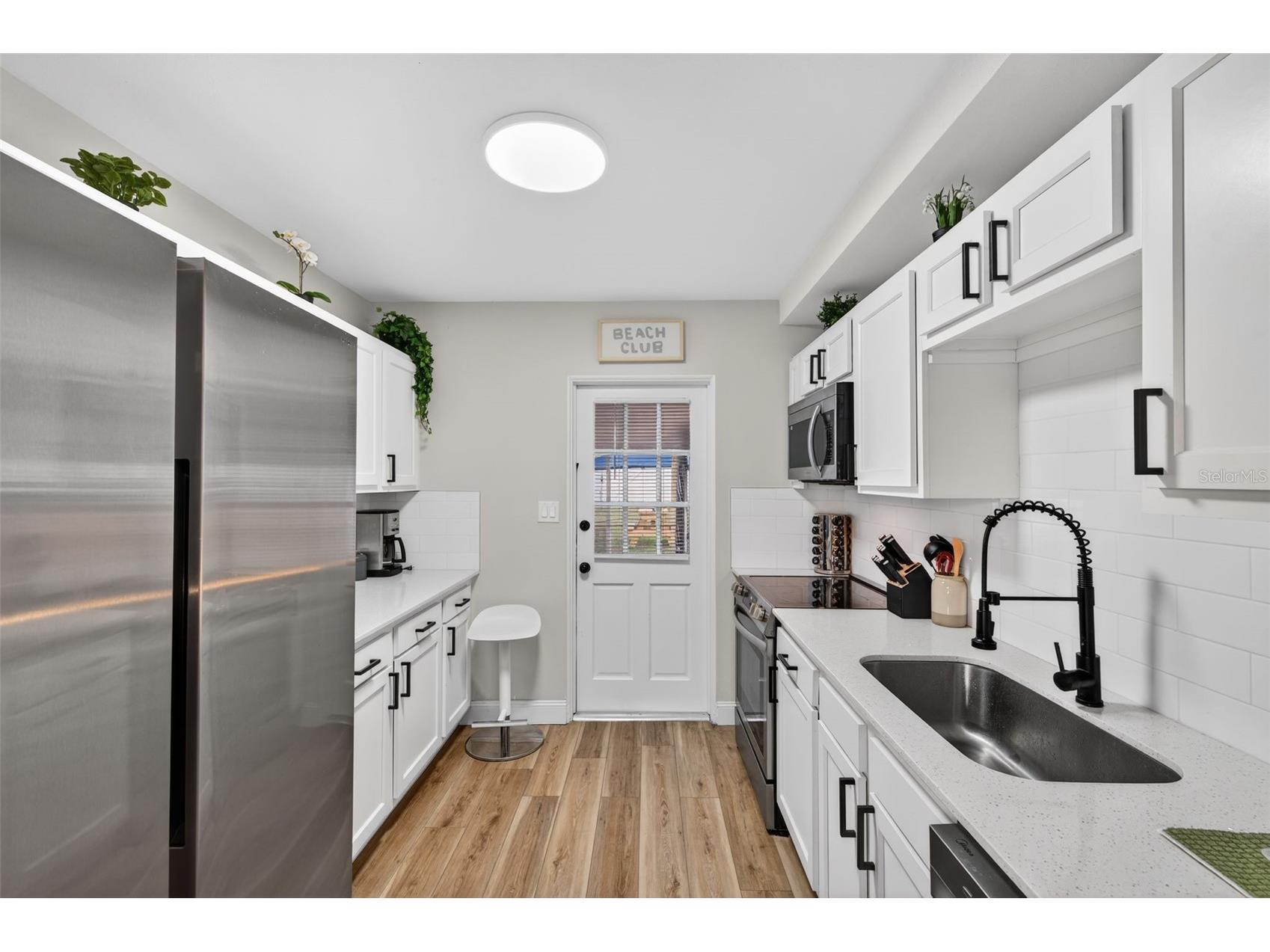 2301 14th Avenue N Saint Petersburg FL 33713 TB8473250 image8