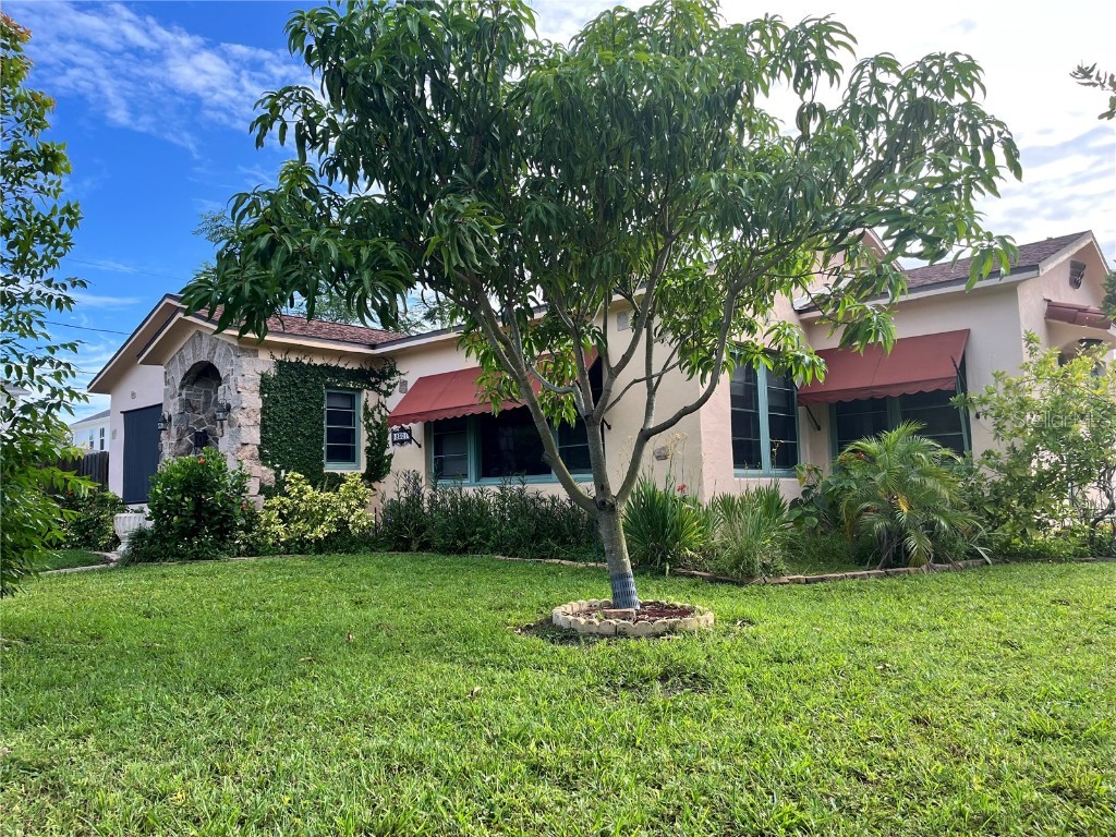 2301 2nd Street S Saint Petersburg FL 33705 J991244 image1