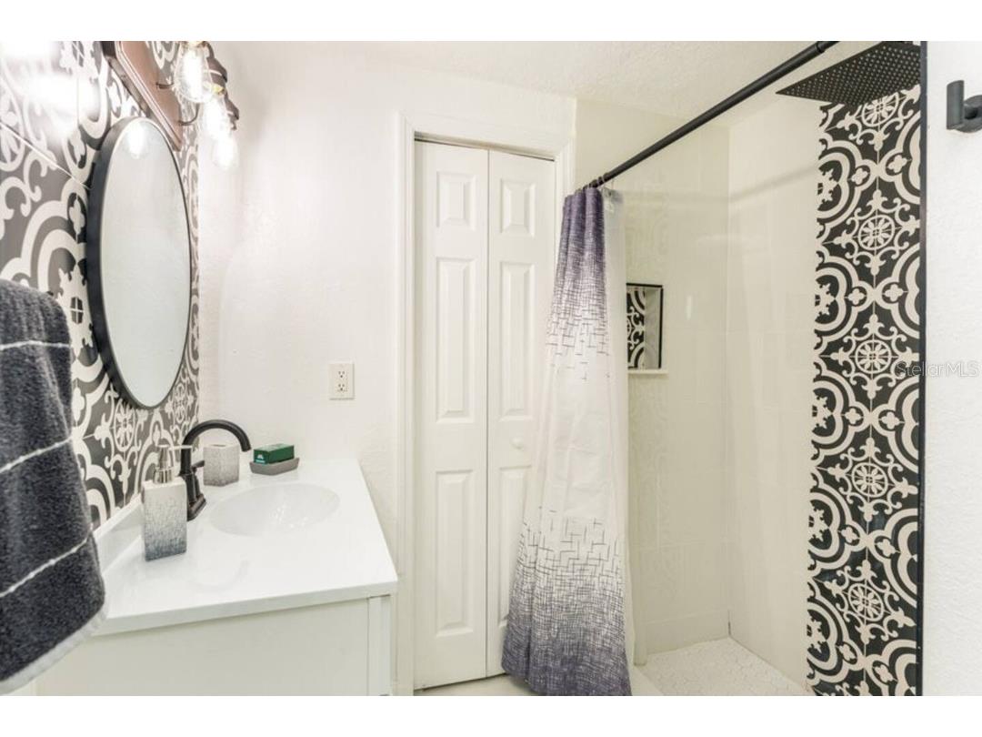 2301 Carlton Drive Orlando FL 32806 O6381659 image22