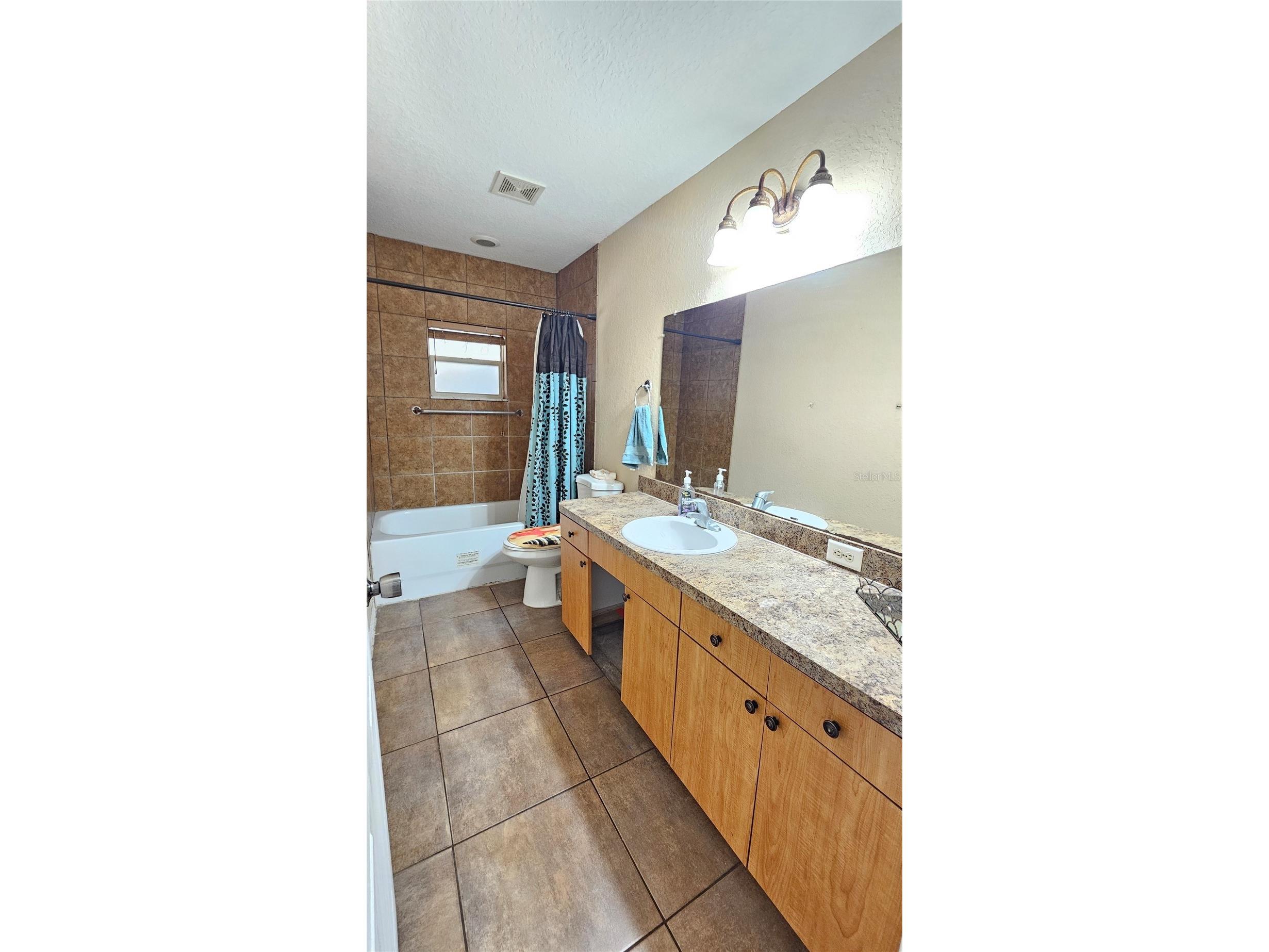 2301 E Colby Lane Tampa FL 33612 TB8479362 image16