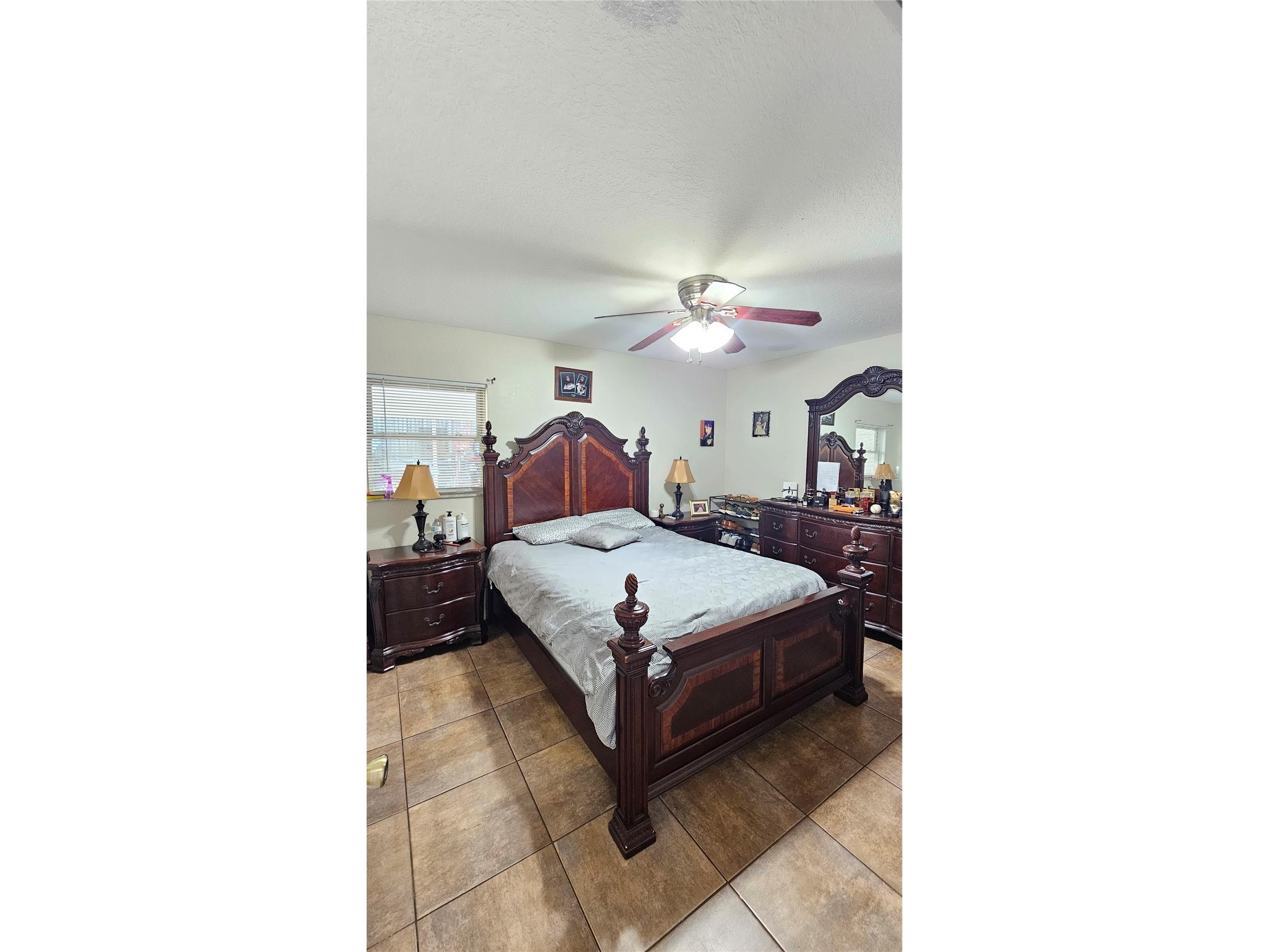 2301 E Colby Lane Tampa FL 33612 TB8479362 image18
