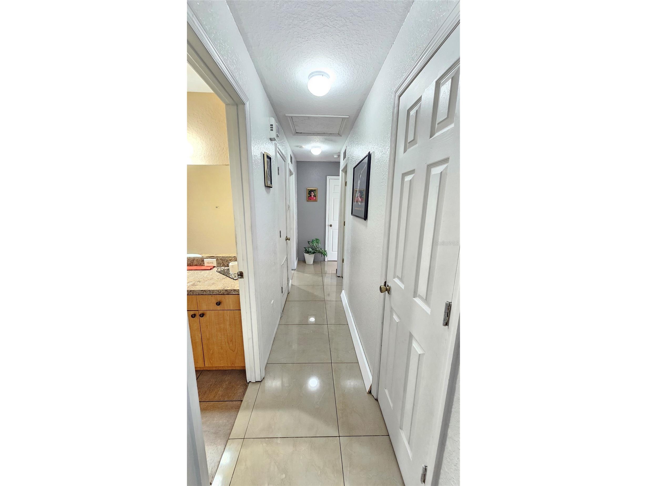 2301 E Colby Lane Tampa FL 33612 TB8479362 image25