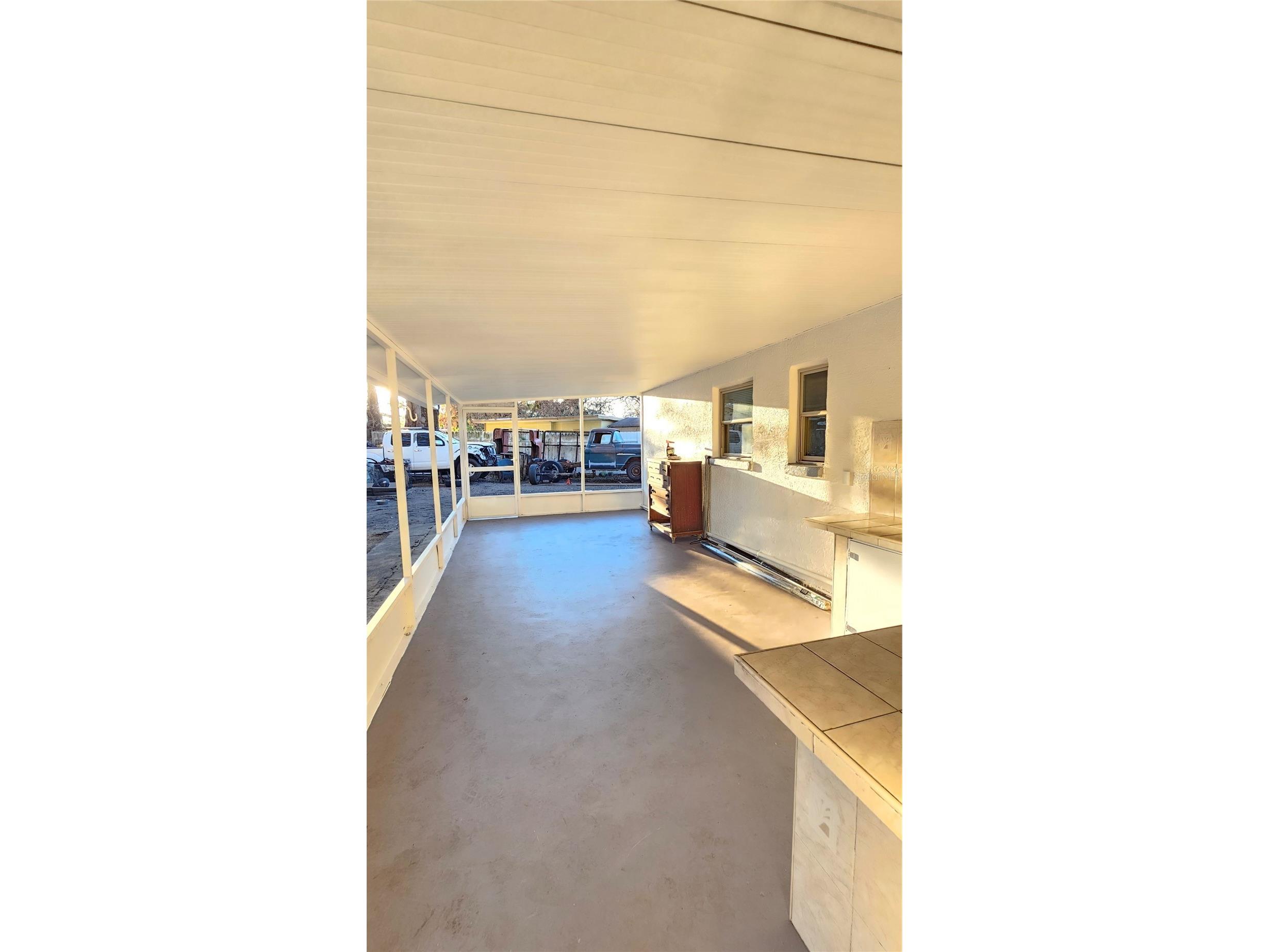 2301 E Colby Lane Tampa FL 33612 TB8479362 image27