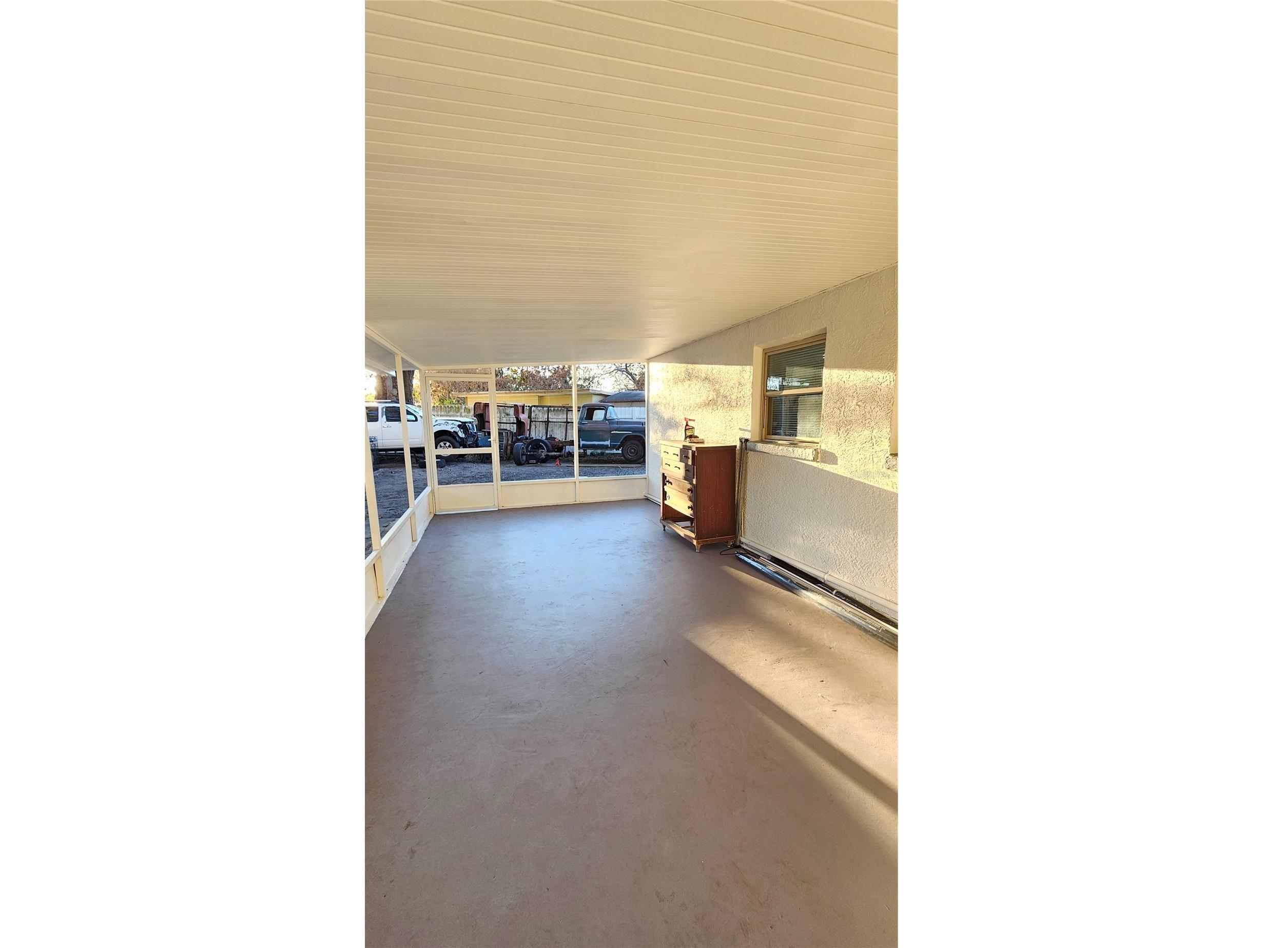 2301 E Colby Lane Tampa FL 33612 TB8479362 image28