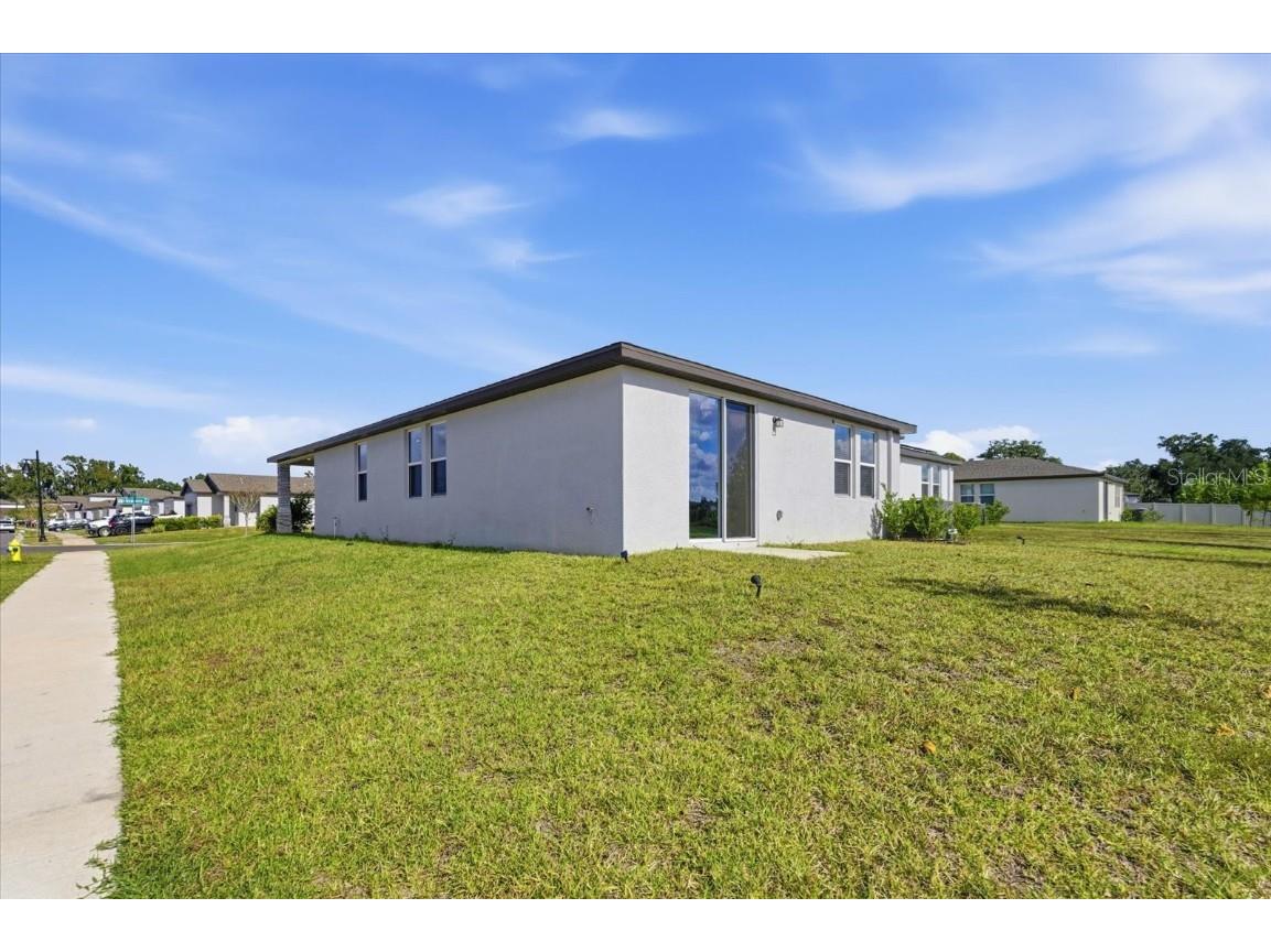 2301 E Newsome Road Plant City FL 33565 TB8445551 image28