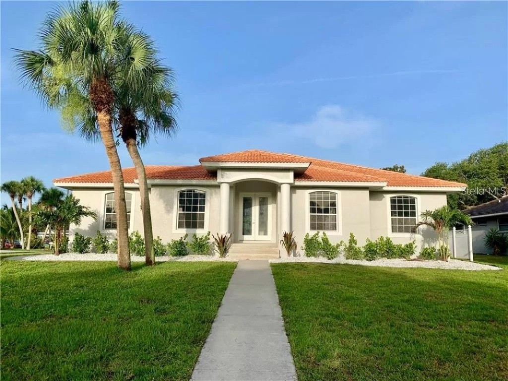 2301 Goya Drive Nokomis FL 34275 A4568839 image1