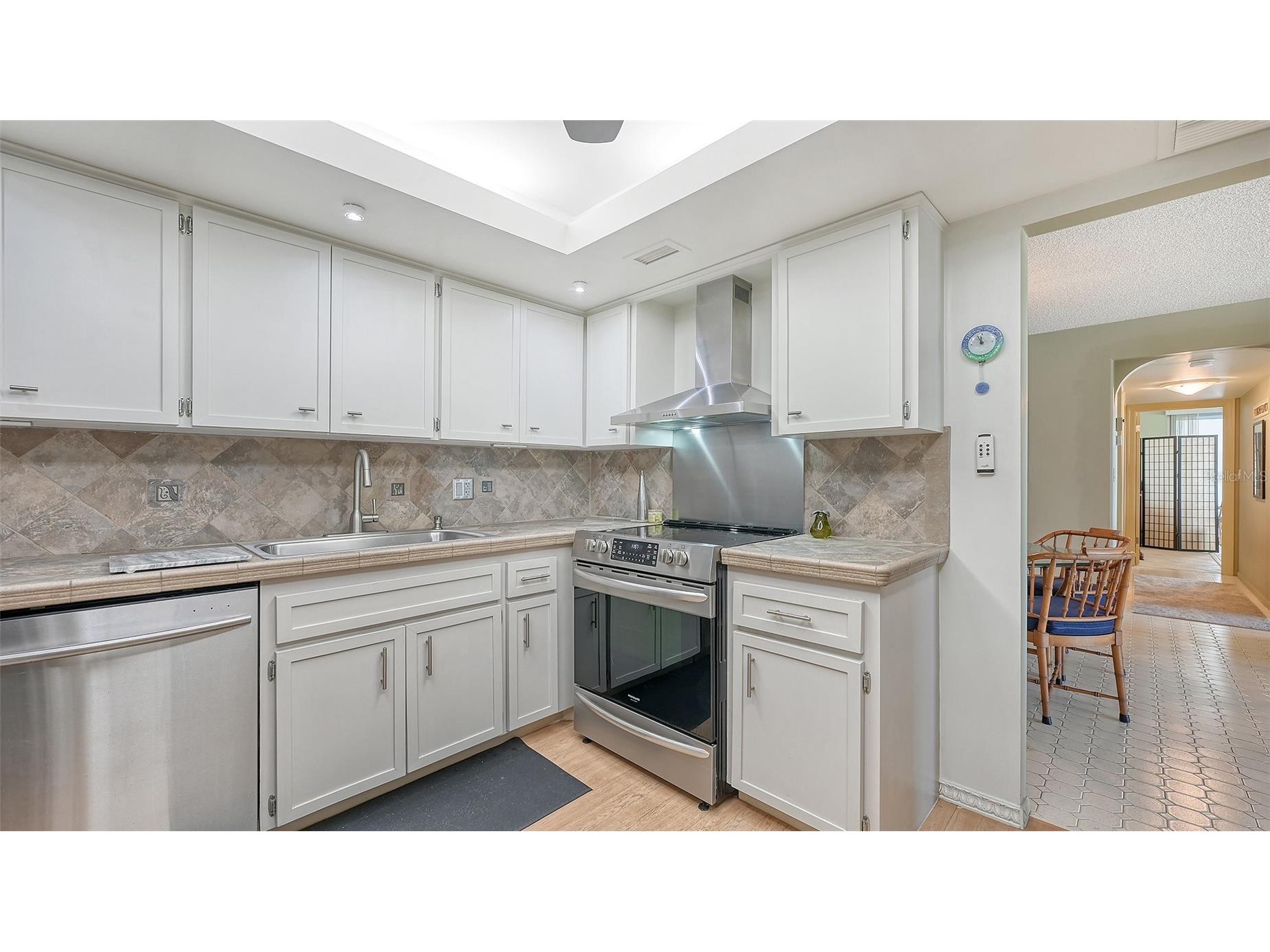 2301 Gulf Of Mexico Drive #33N Longboat Key FL 34228 A4695318 image10