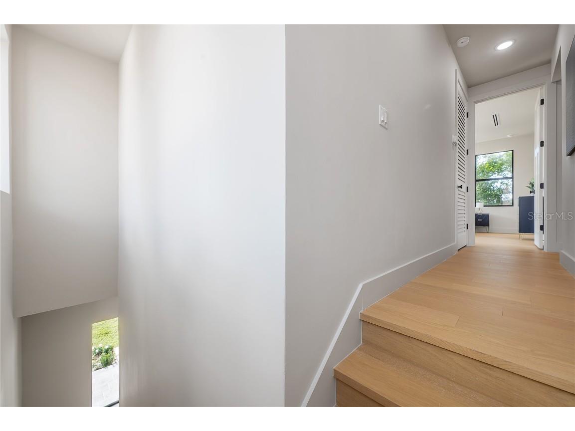 2301 N Ridgewood Avenue Tampa FL 33602 TB8387661 image27