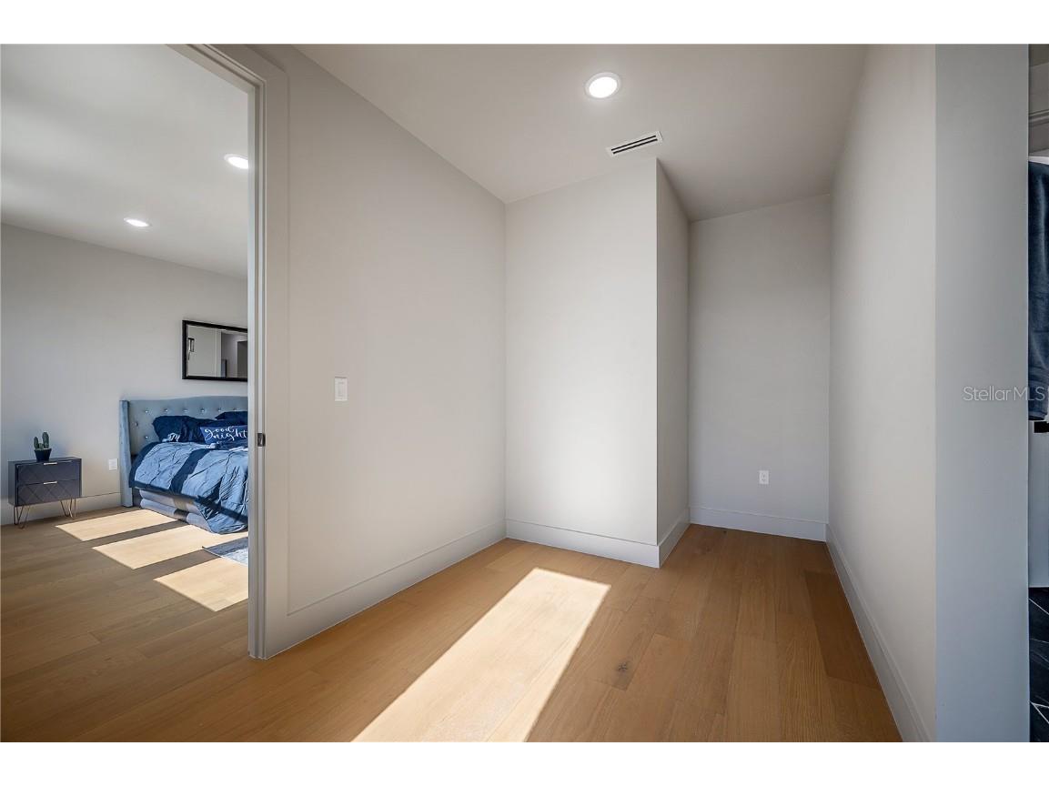 2301 N Ridgewood Avenue Tampa FL 33602 TB8387661 image30