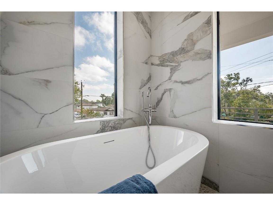 2301 N Ridgewood Avenue Tampa FL 33602 TB8387661 image34