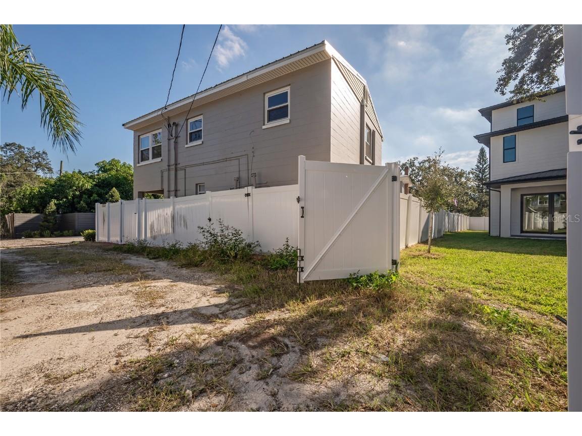 2301 N Ridgewood Avenue Tampa FL 33602 TB8387661 image59