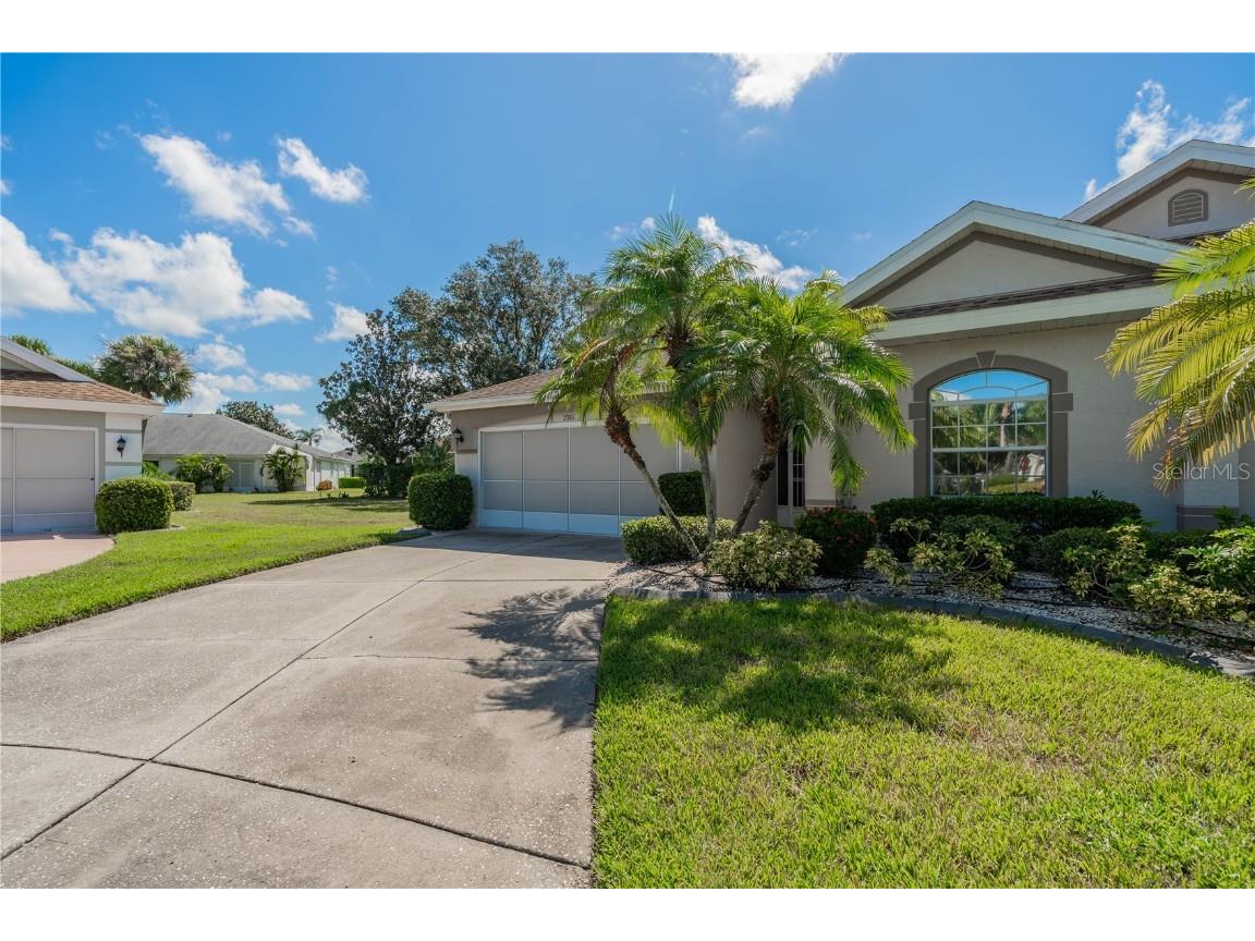 2301 Oxford Center Place Sun City Center FL 33573 T3552414 image1