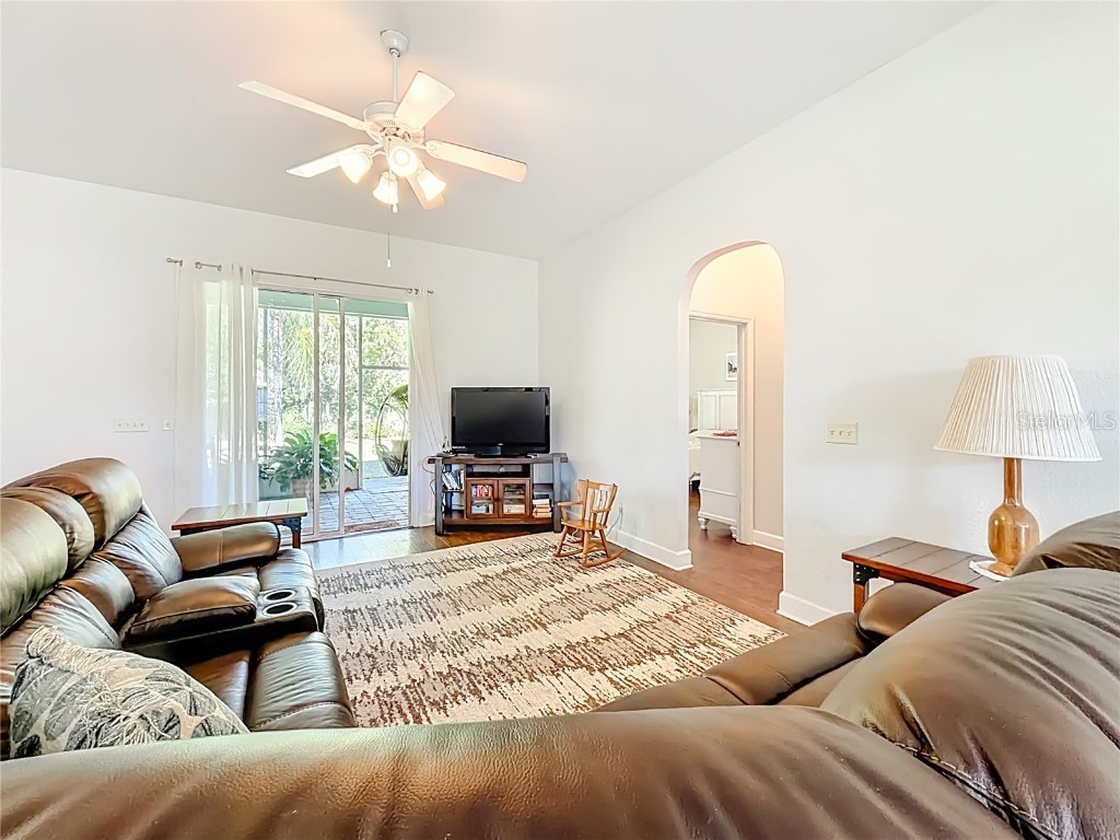 2301 SE 22nd Loop Ocala FL 34471 OM697364 image14