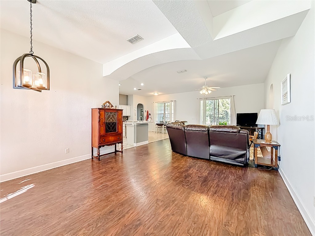 2301 SE 22nd Loop Ocala FL 34471 OM697364 image8