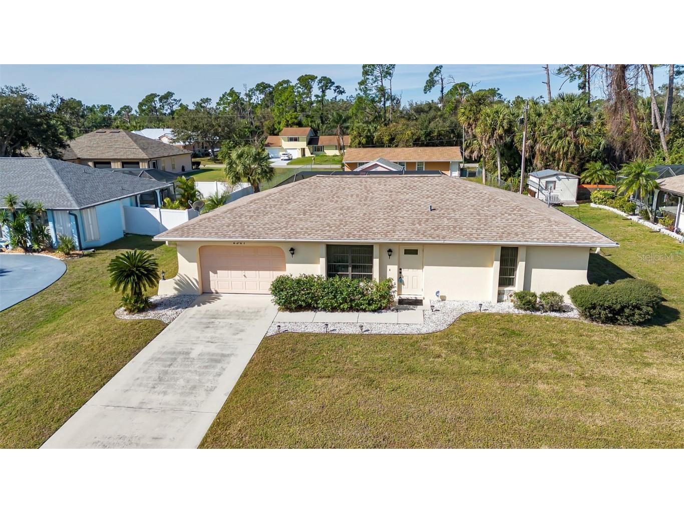 2301 Summit Street Port Charlotte FL 33948 C7486623 image1