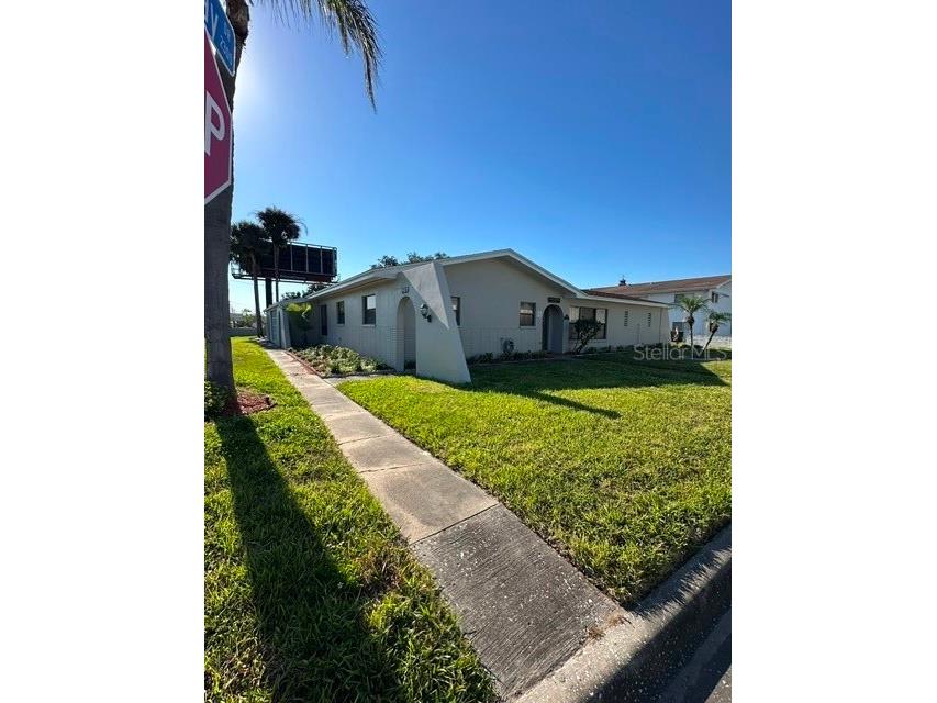 2301 W Bay Drive Largo FL 33770 TB8511530 image2