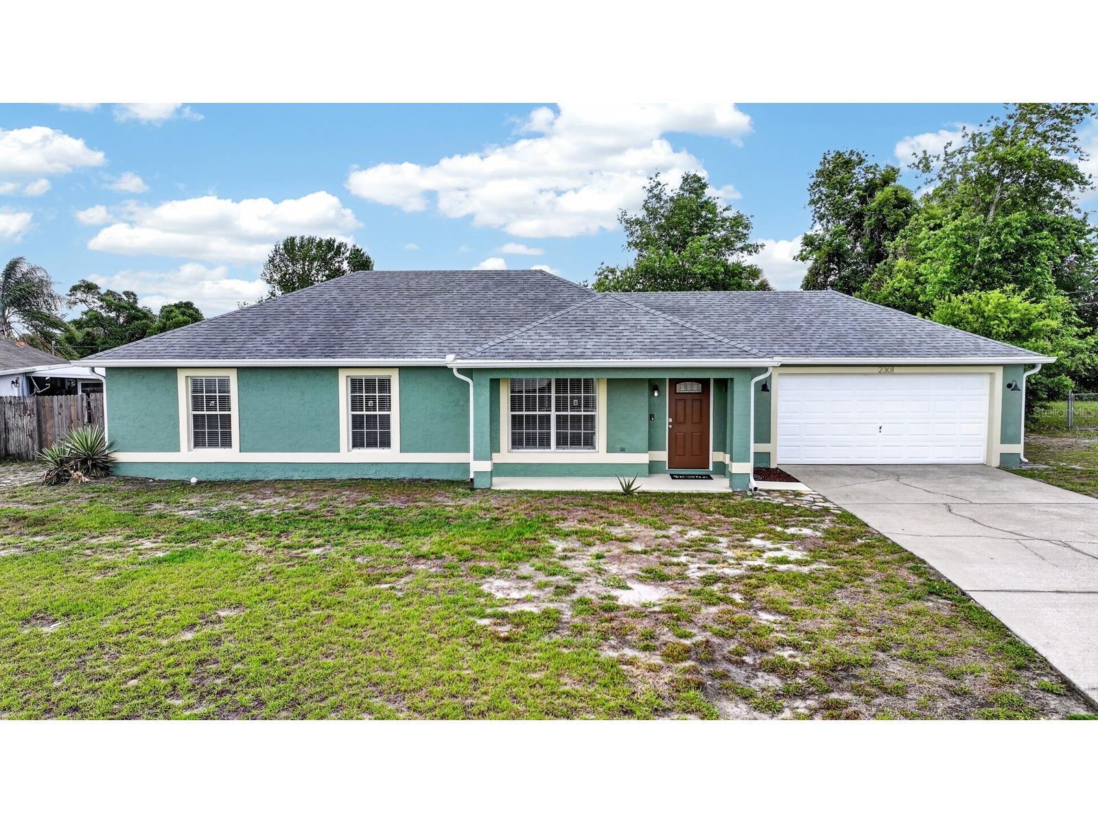 2301 Weatherford Drive Deltona FL 32738 V4948690 image1
