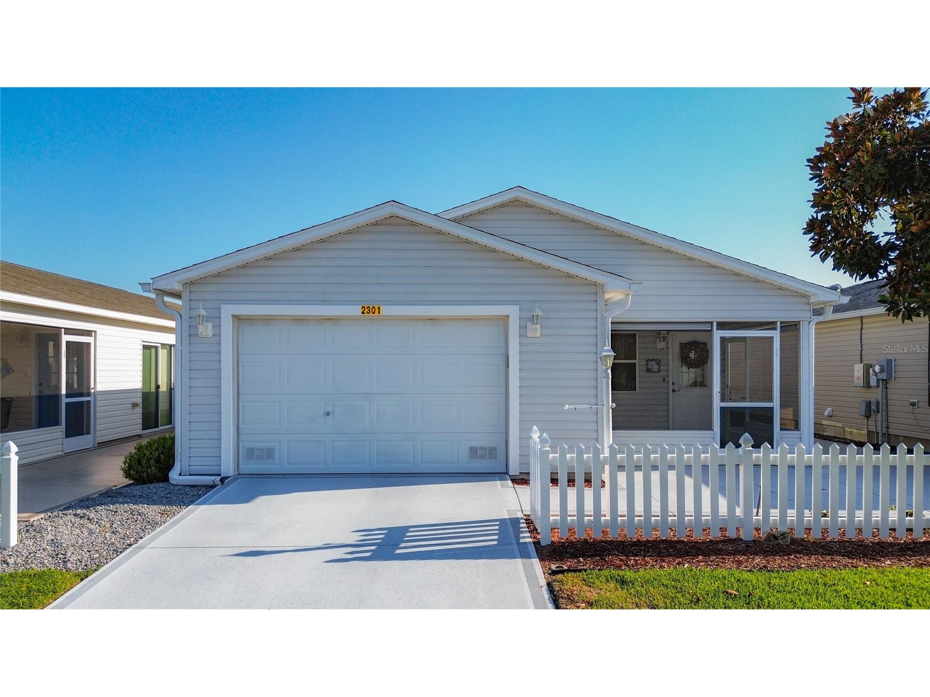 2301 Whisper Street The Villages FL 32162 G5114334 image1