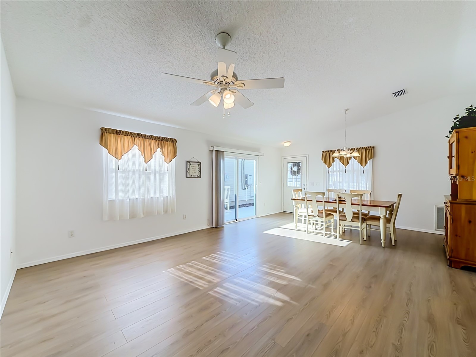 2301 Whisper Street The Villages FL 32162 G5114334 image24