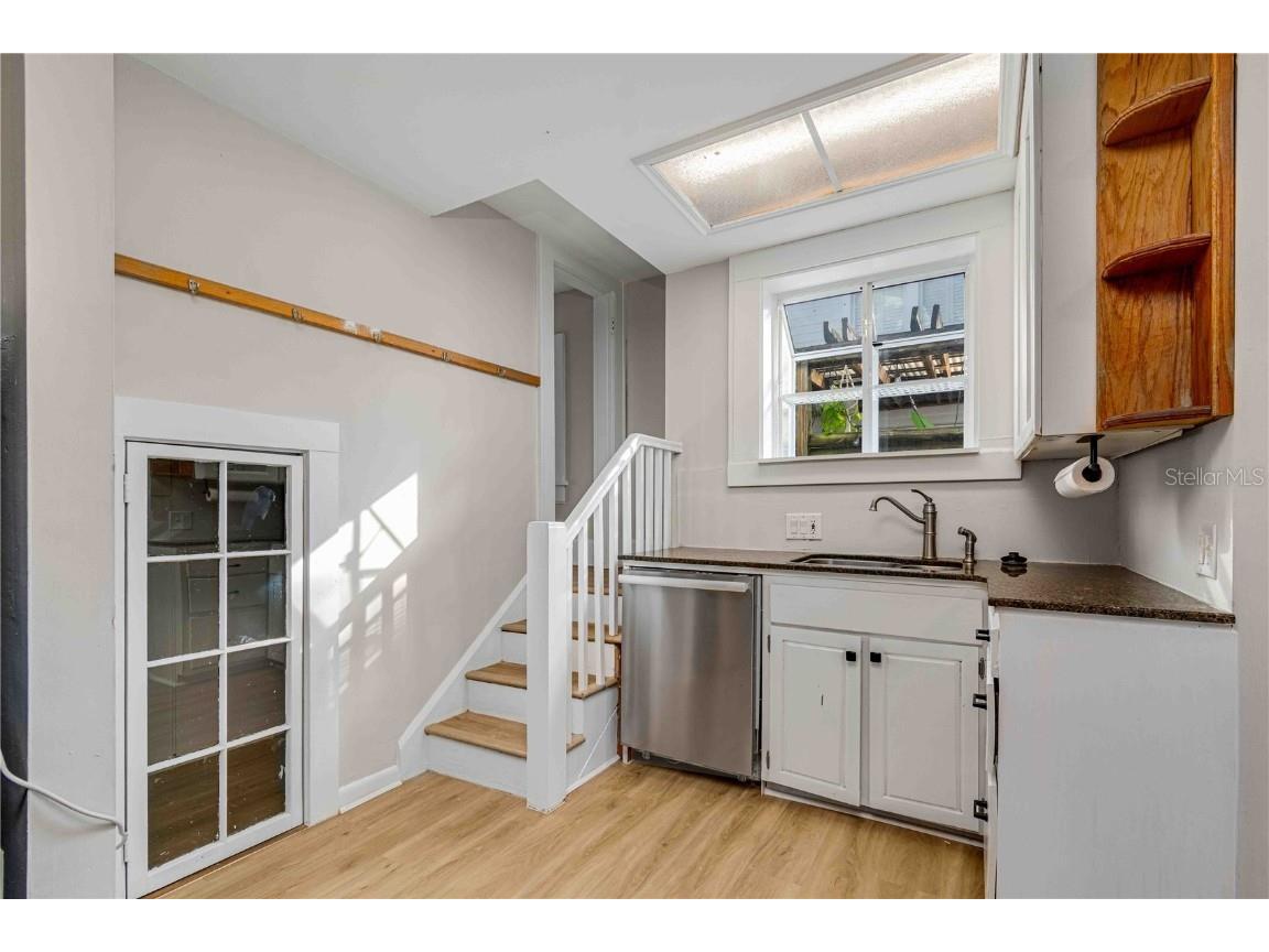 2302 12th Street N Saint Petersburg FL 33704 TB8452807 image22