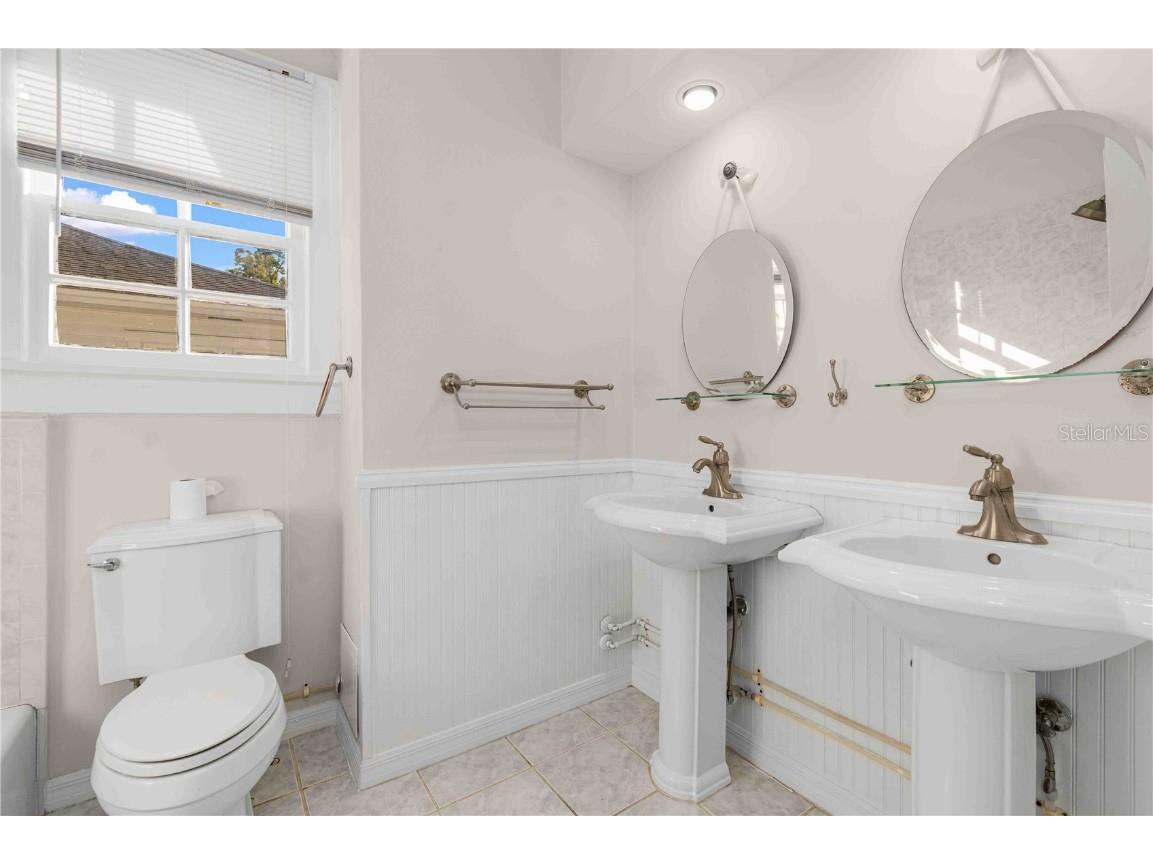 2302 12th Street N Saint Petersburg FL 33704 TB8452807 image24