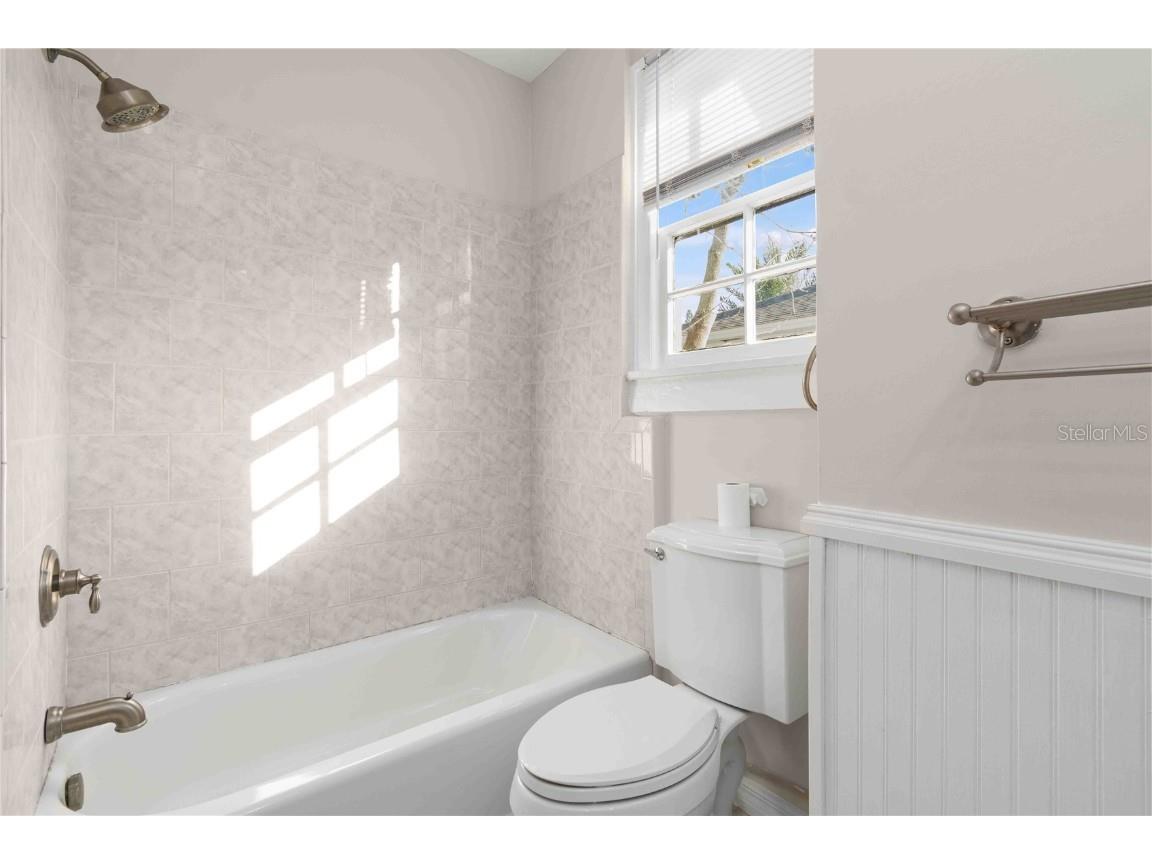 2302 12th Street N Saint Petersburg FL 33704 TB8452807 image25