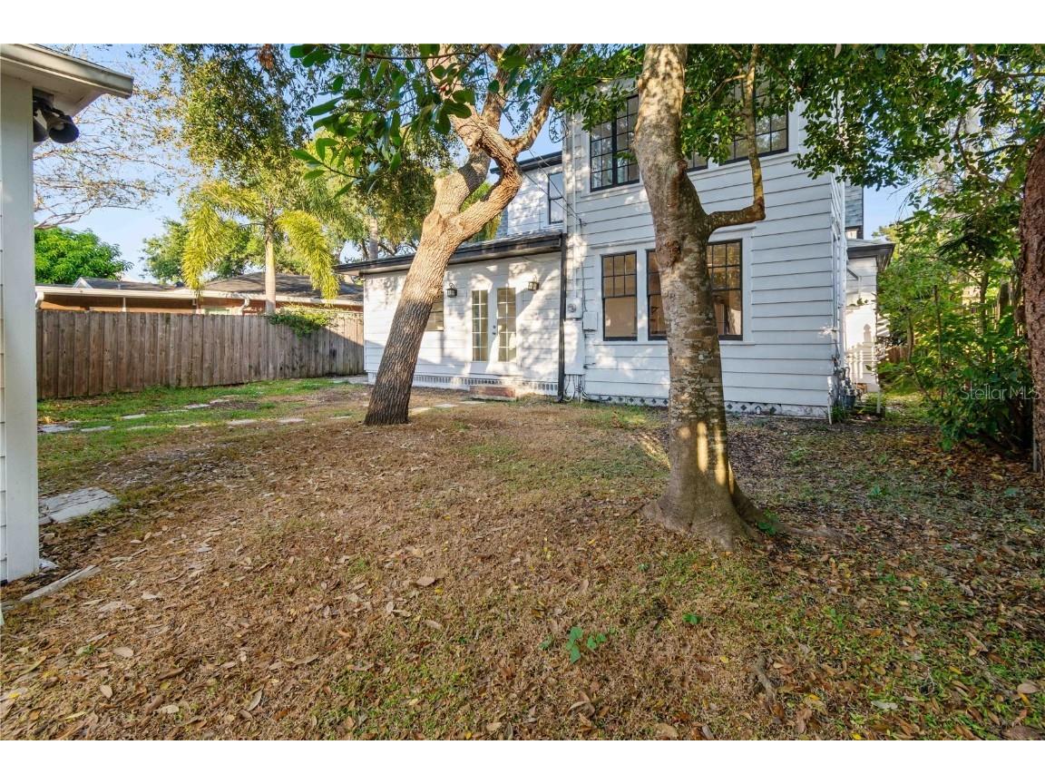 2302 12th Street N Saint Petersburg FL 33704 TB8452807 image42