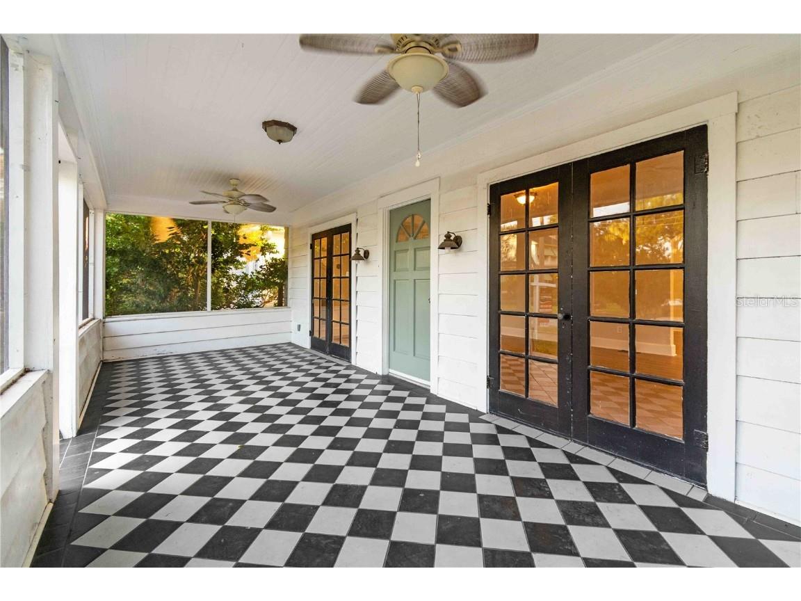 2302 12th Street N Saint Petersburg FL 33704 TB8452807 image58