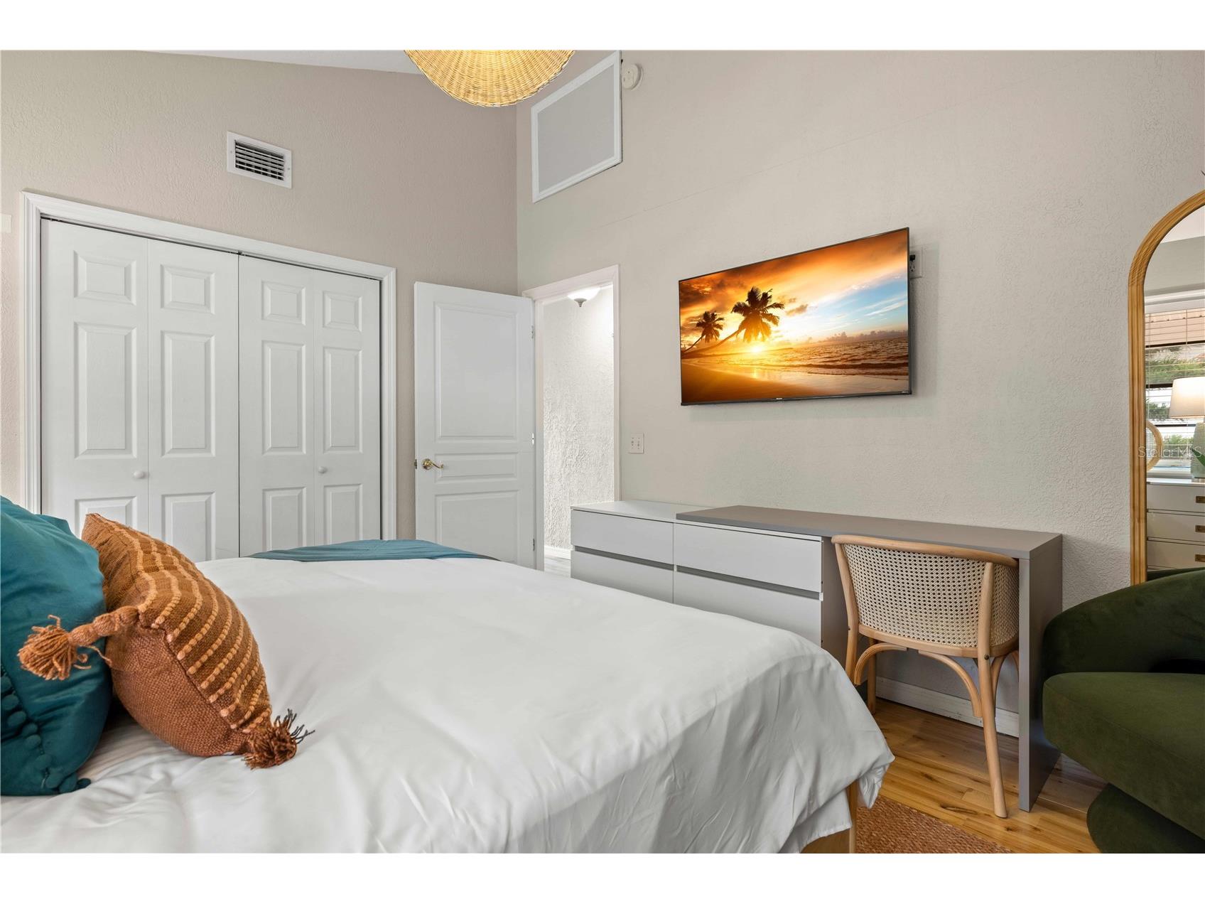 2302 Bay Boulevard Indian Rocks Beach FL 33785 TB8480813 image15