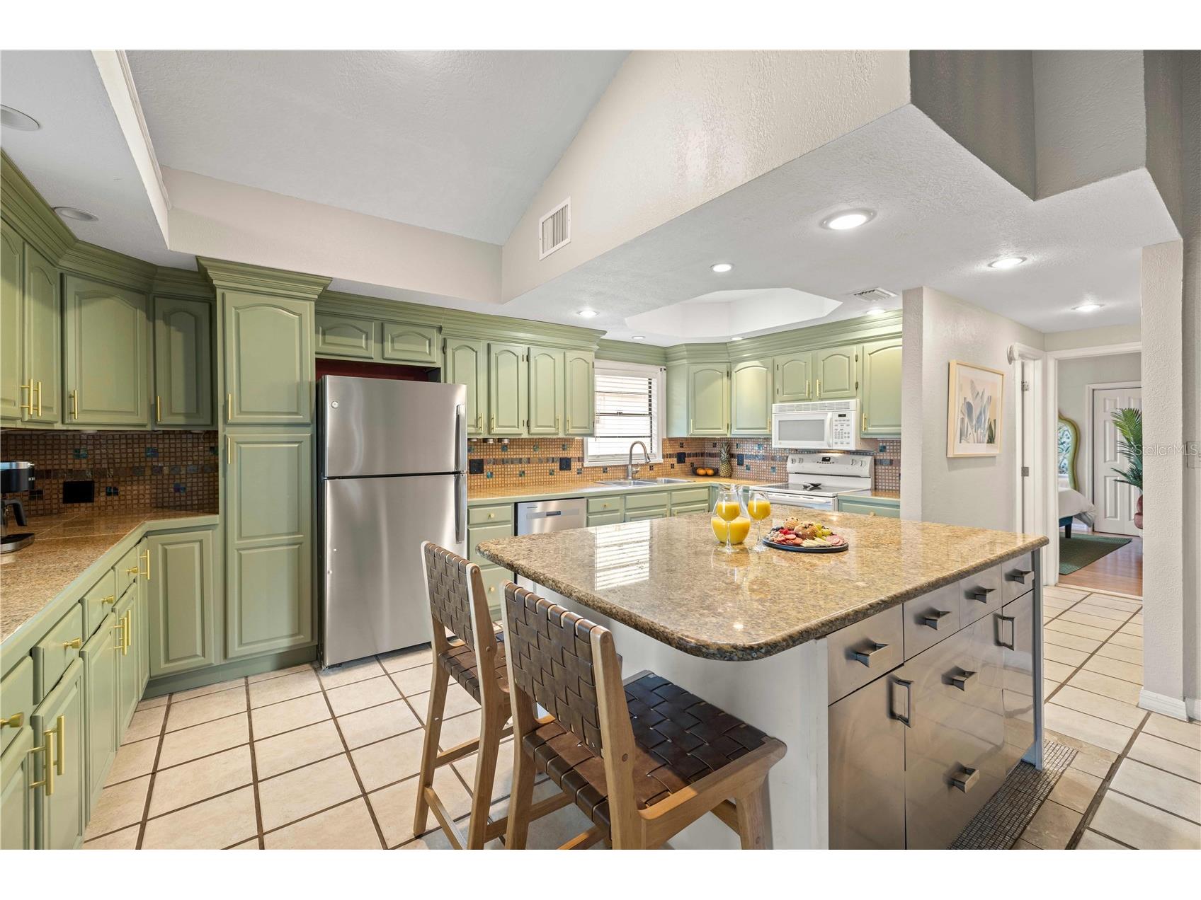 2302 Bay Boulevard Indian Rocks Beach FL 33785 TB8480813 image7
