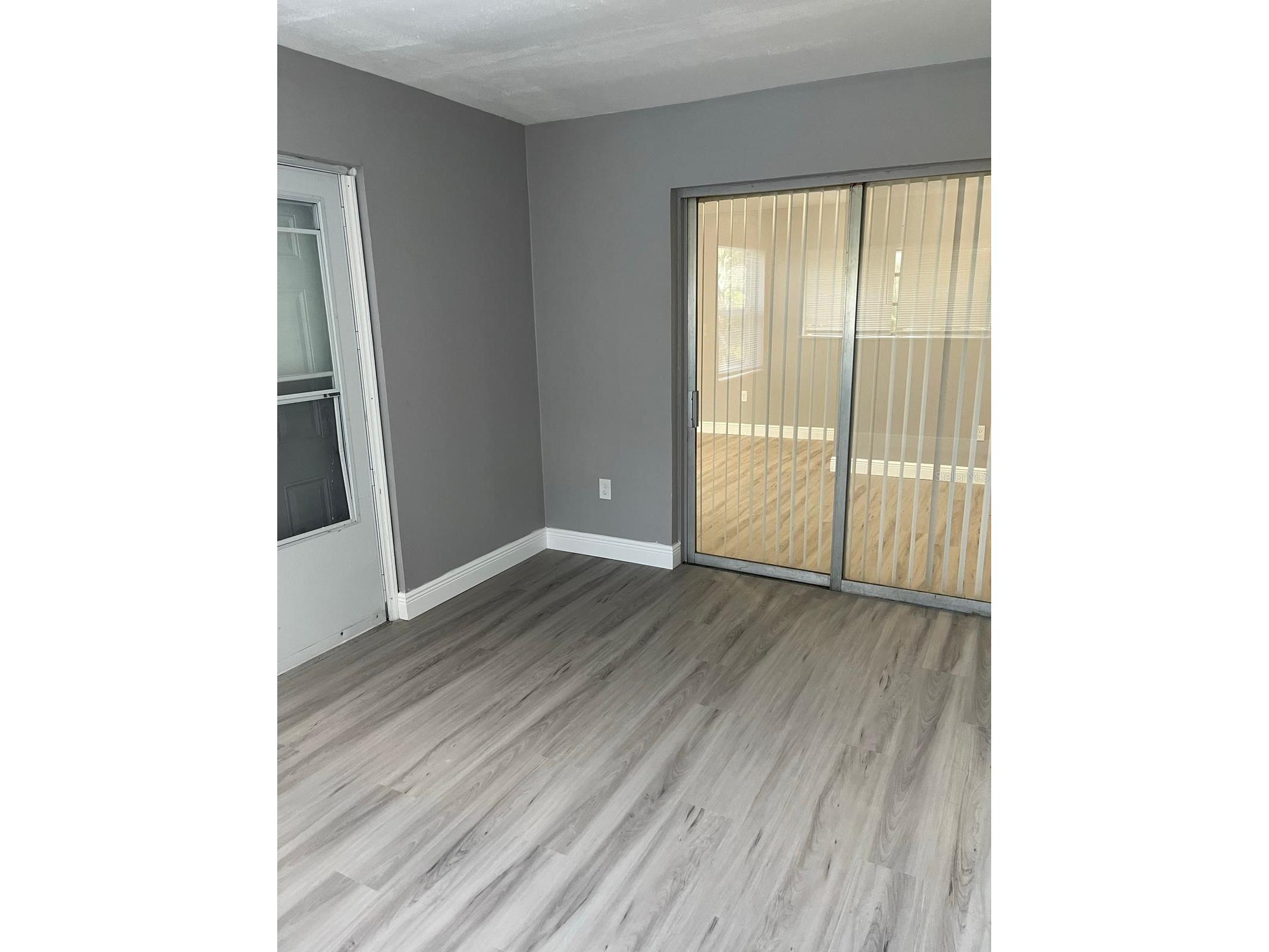 2302 Continental Boulevard Orlando FL 32808 S5149944 image13