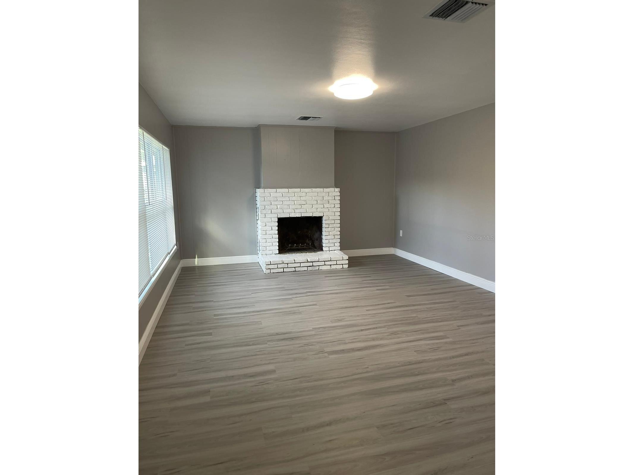 2302 Continental Boulevard Orlando FL 32808 S5149944 image14