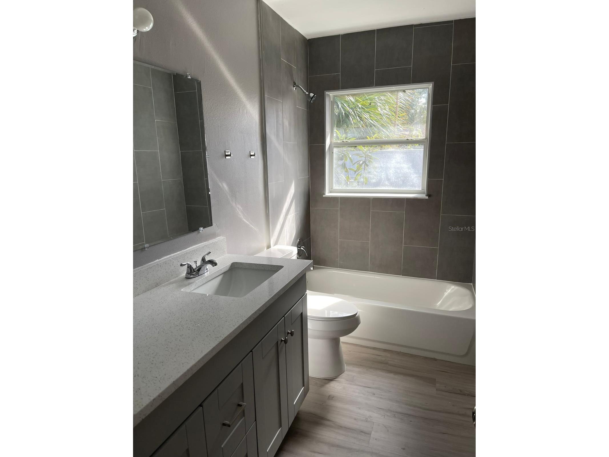 2302 Continental Boulevard Orlando FL 32808 S5149944 image8